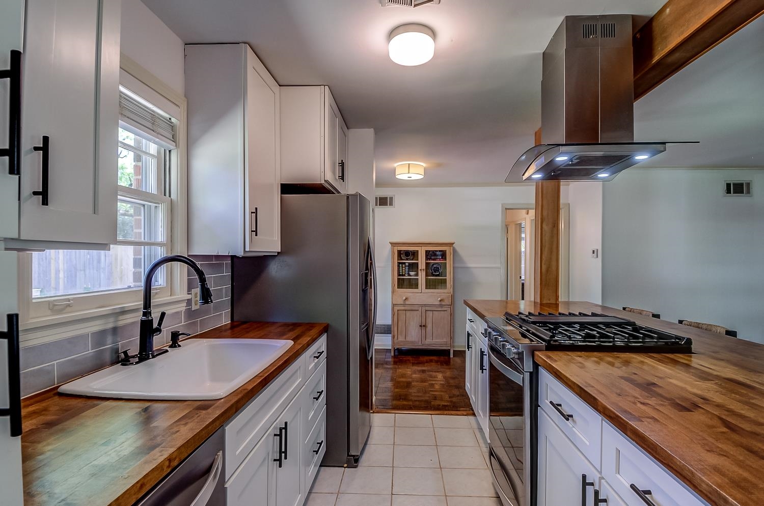 5056 Wingdale Rd Property Photo 11