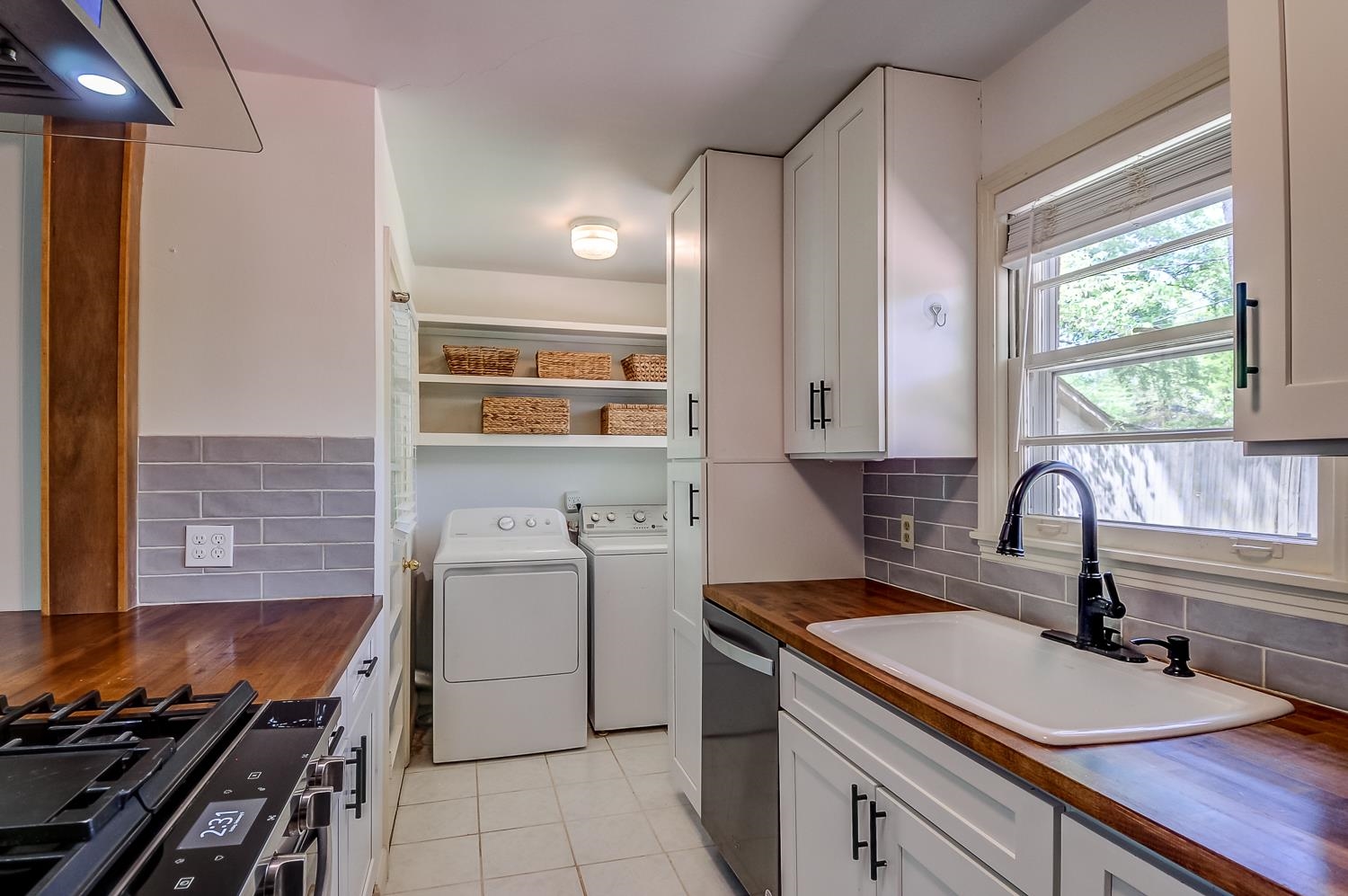 5056 Wingdale Rd Property Photo 12