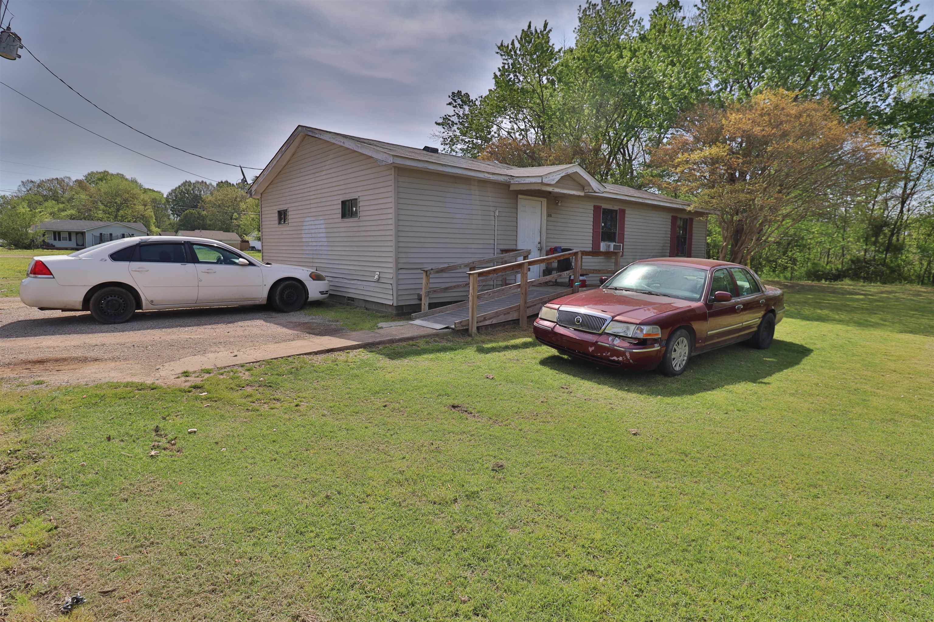 319 Wayne Ave Property Photo 9