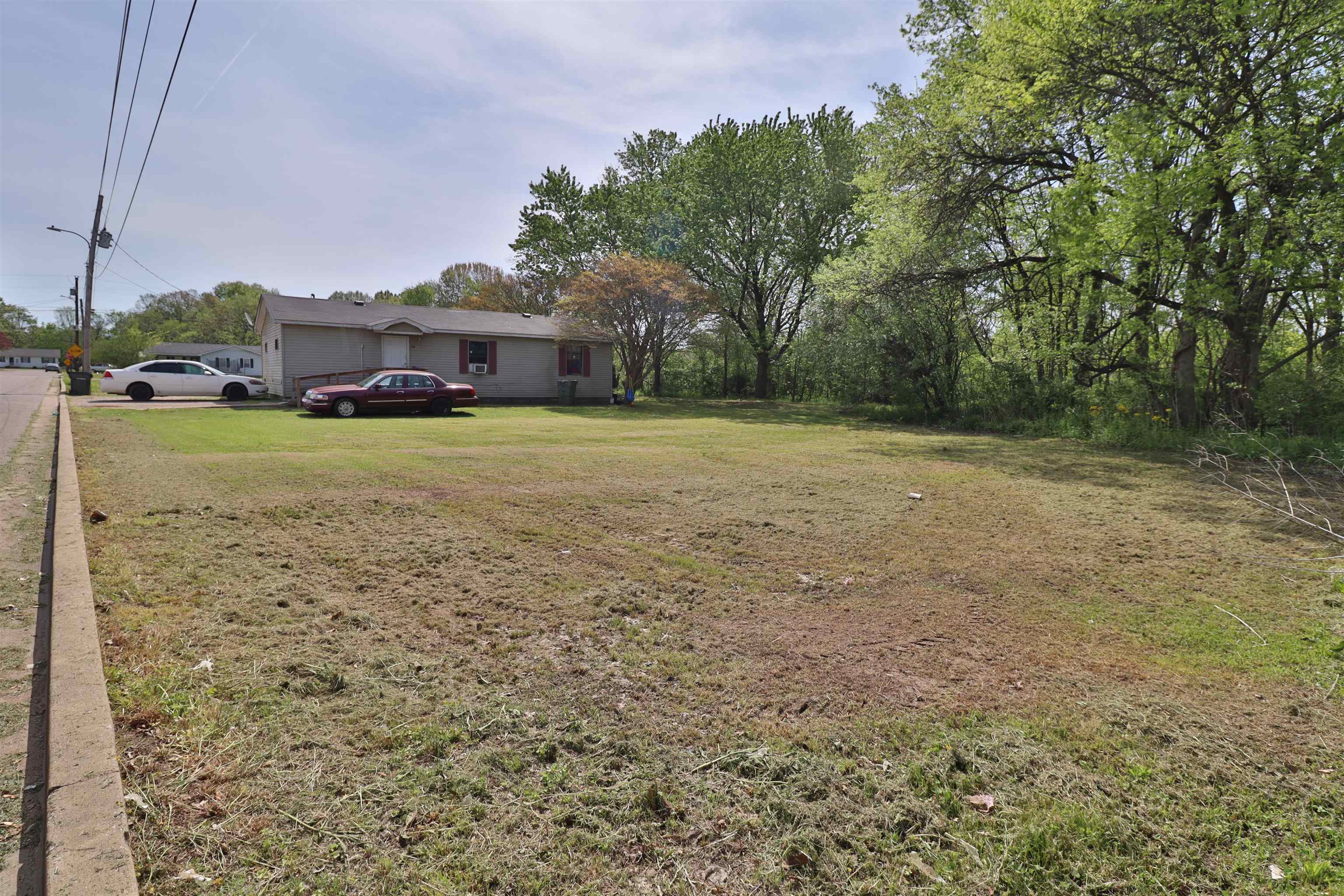 319 Wayne Ave Property Photo 10