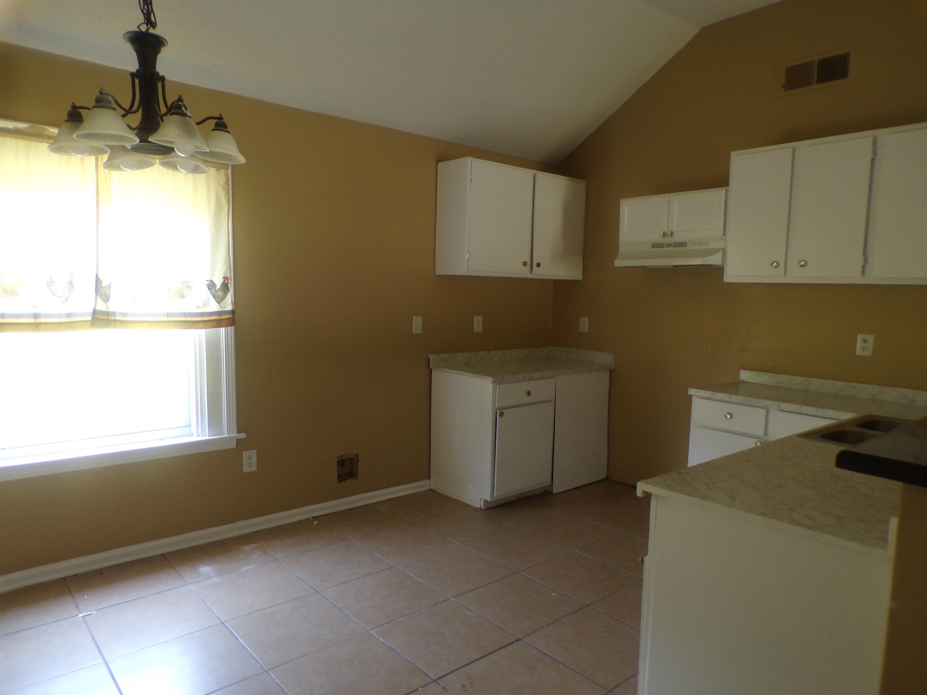3583 Russelwood Dr Property Photo 3