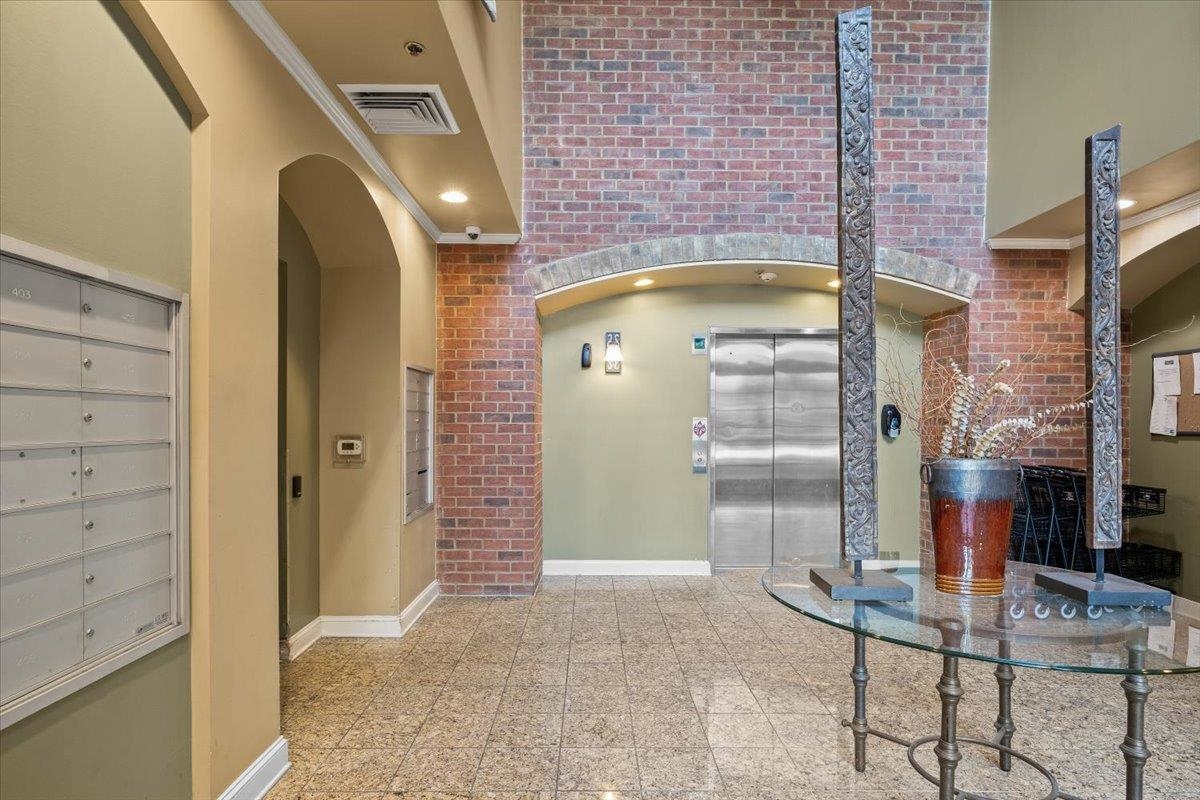 665 Tennessee St 306 Property Photo 5