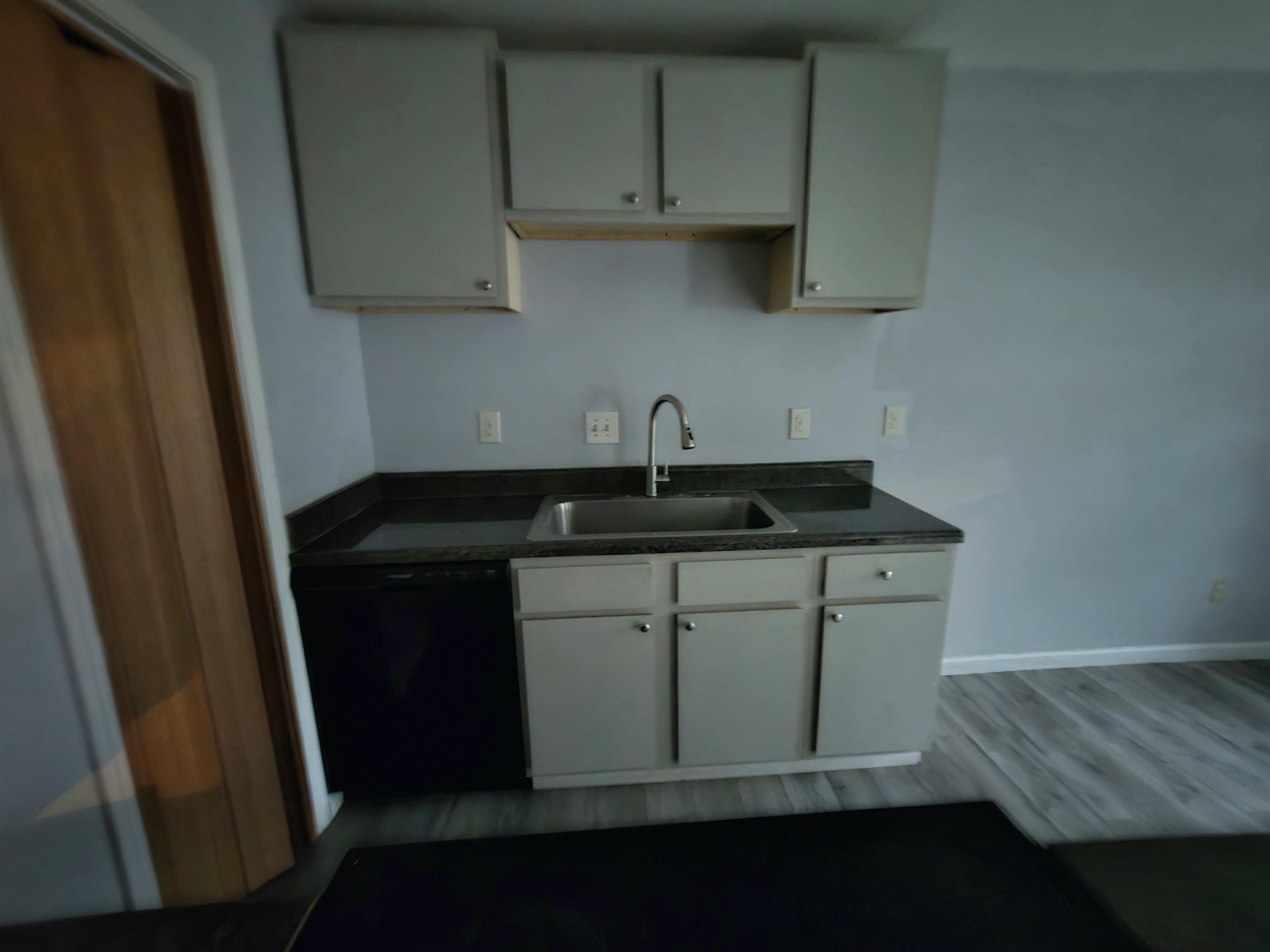 6496 Wimble Rd Property Photo 7