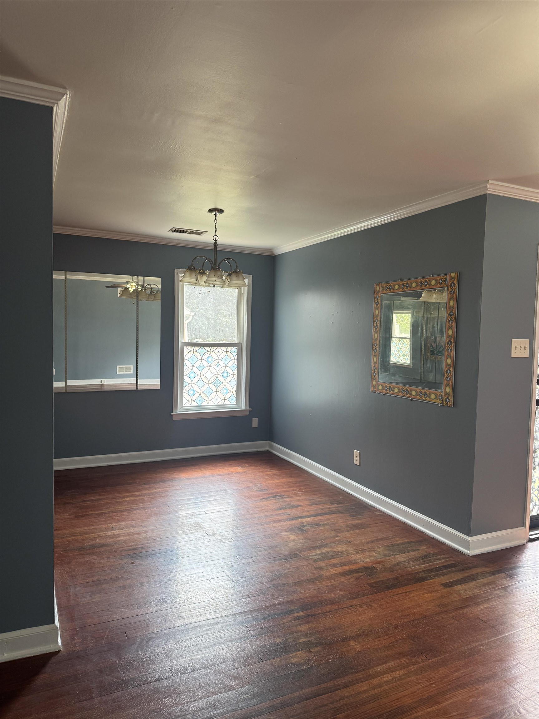 1284 Merrycrest Dr Property Photo 4