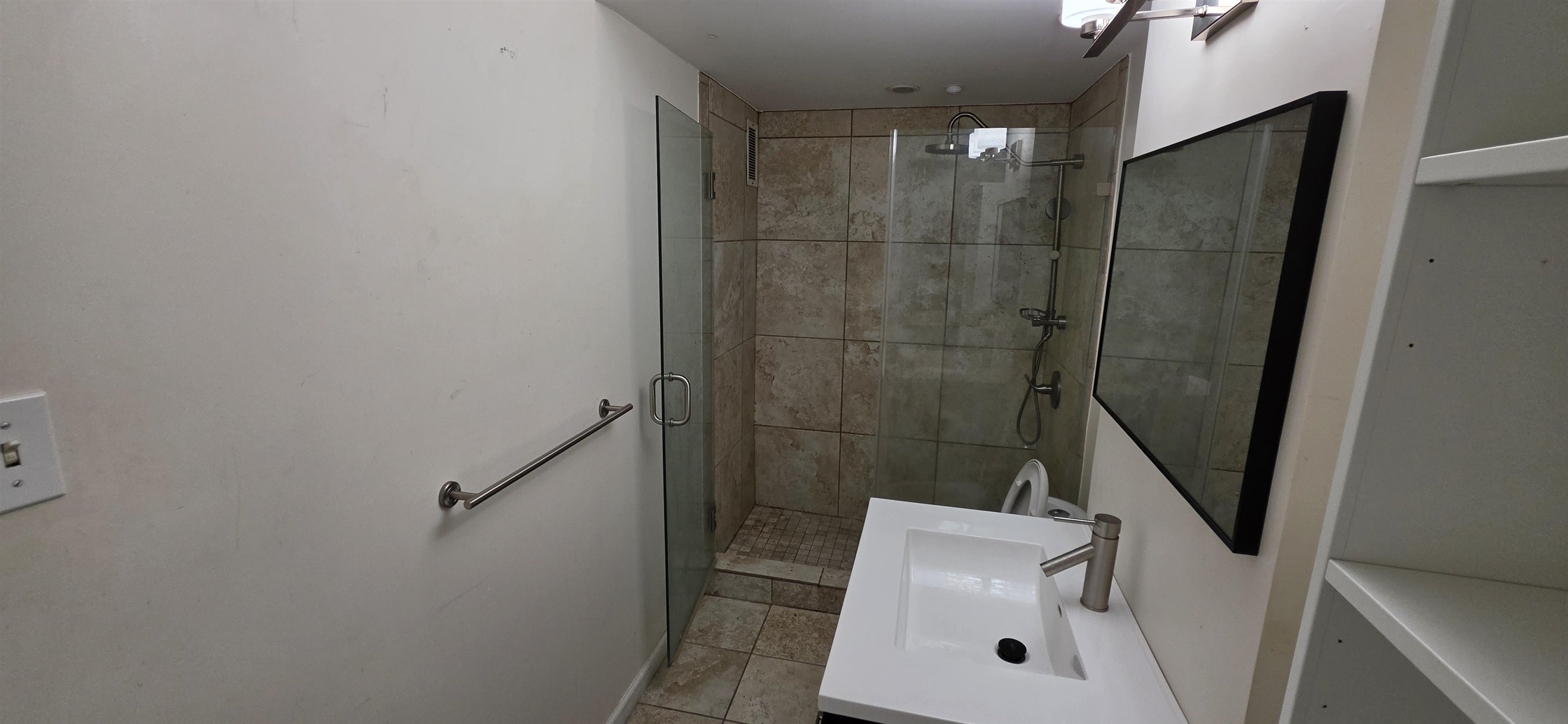 1271 Poplar Rd 508 Property Photo 4