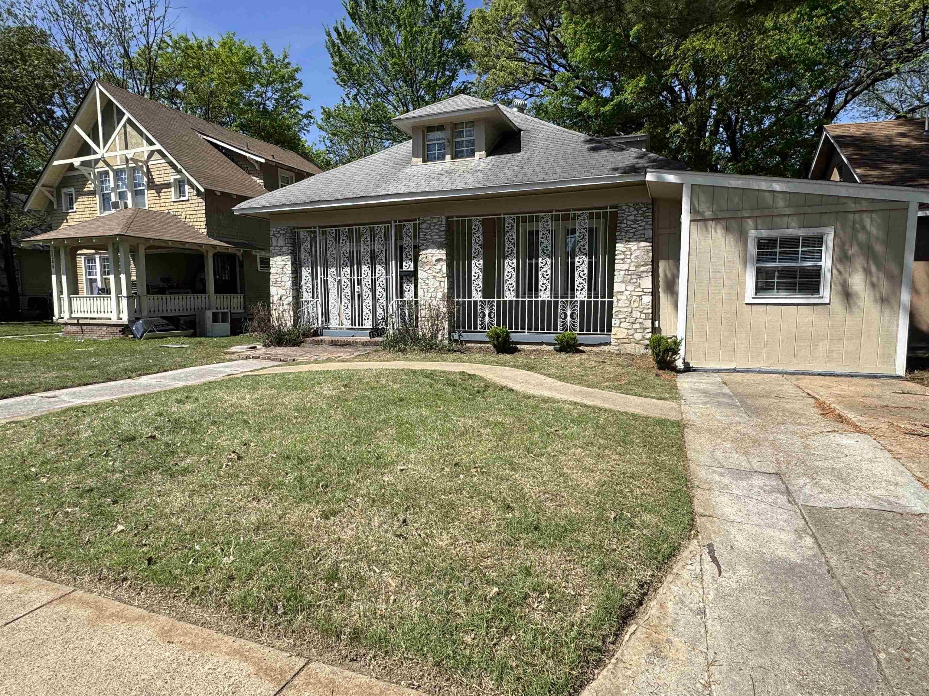 1570 E Mclemore Ave Property Photo 2