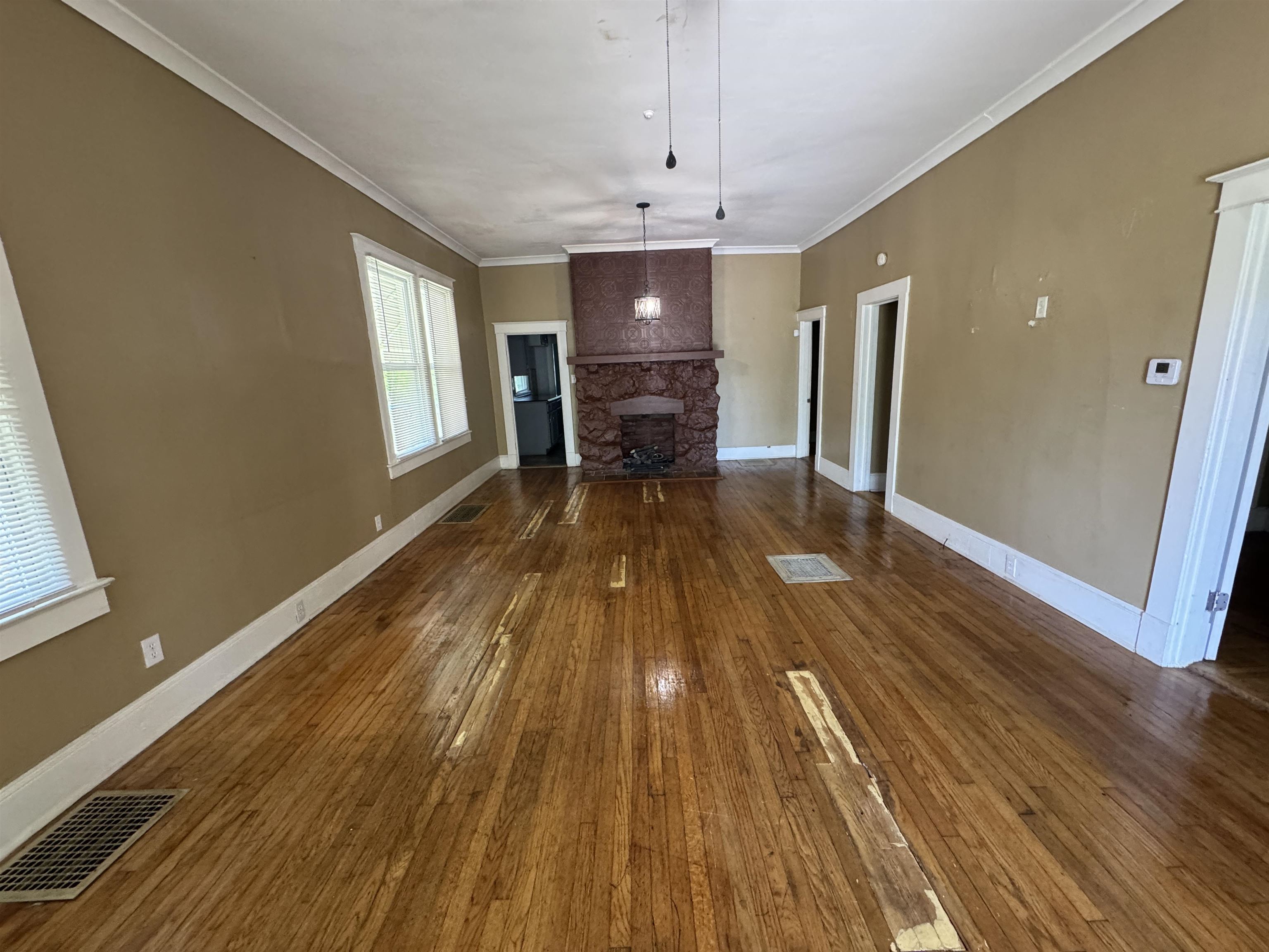 1570 E Mclemore Ave Property Photo 10