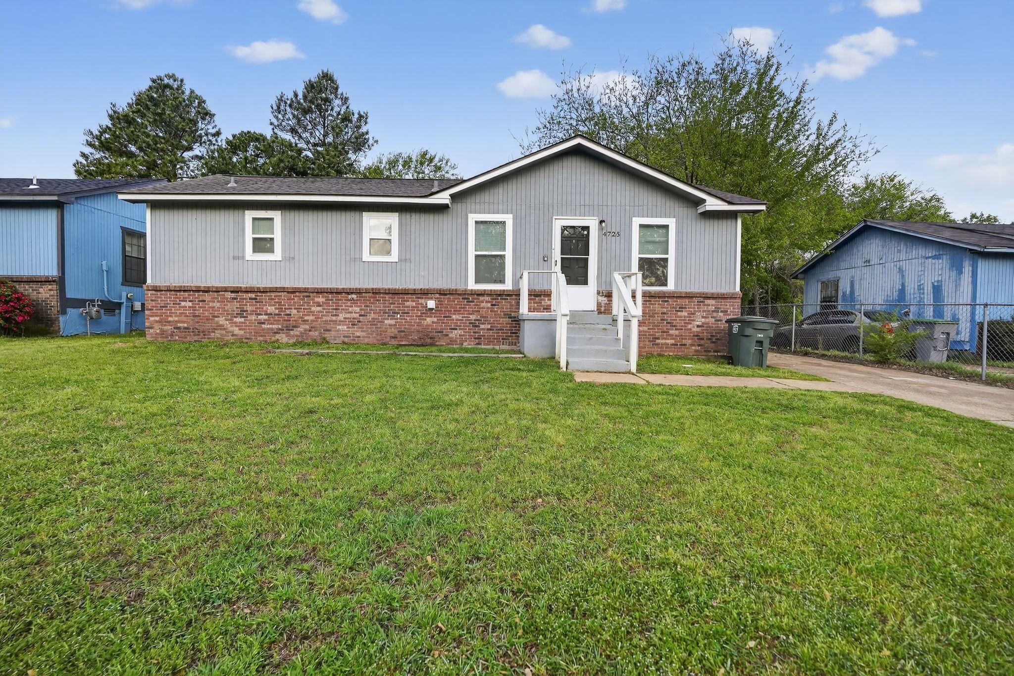4725 Lofts Rd Property Photo 3