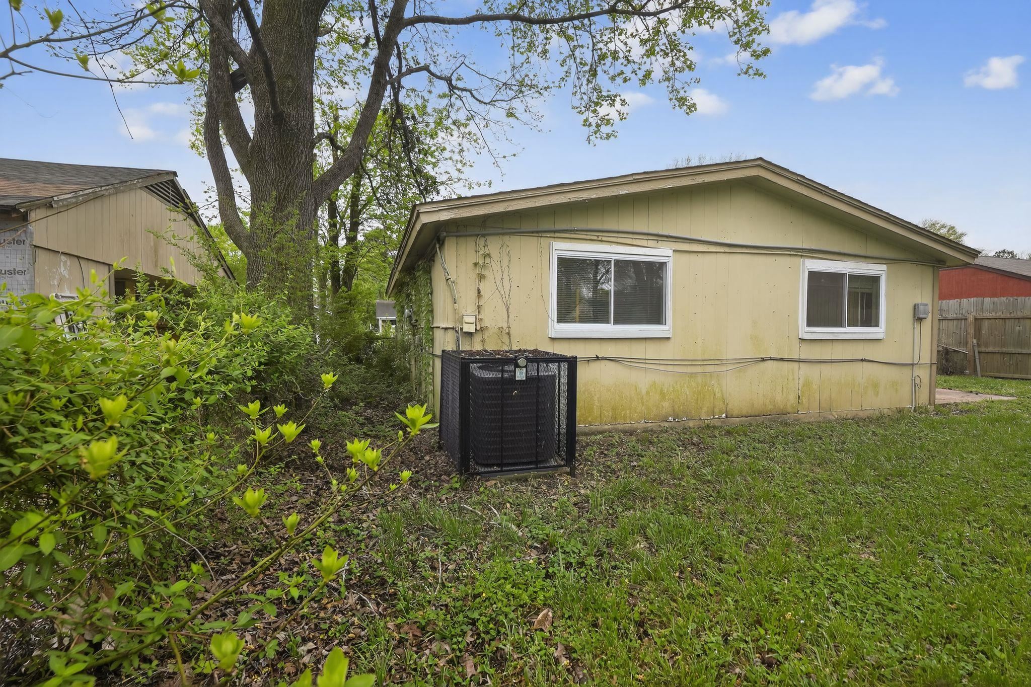 794 Margie Dr Property Photo 4