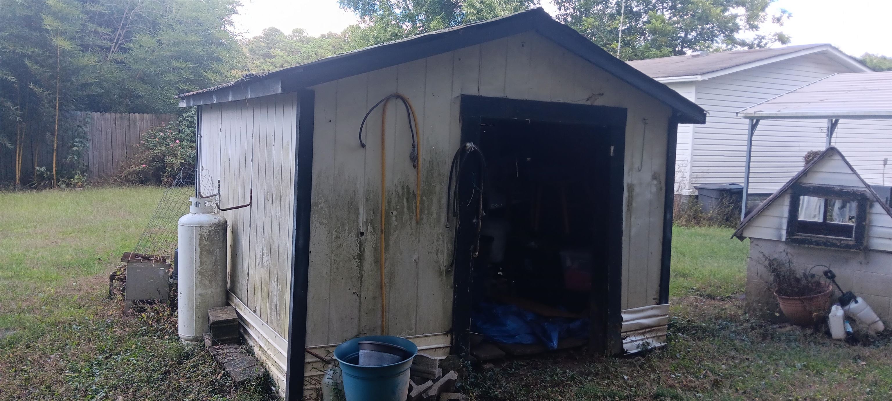 100 Academy Rd Property Photo 25