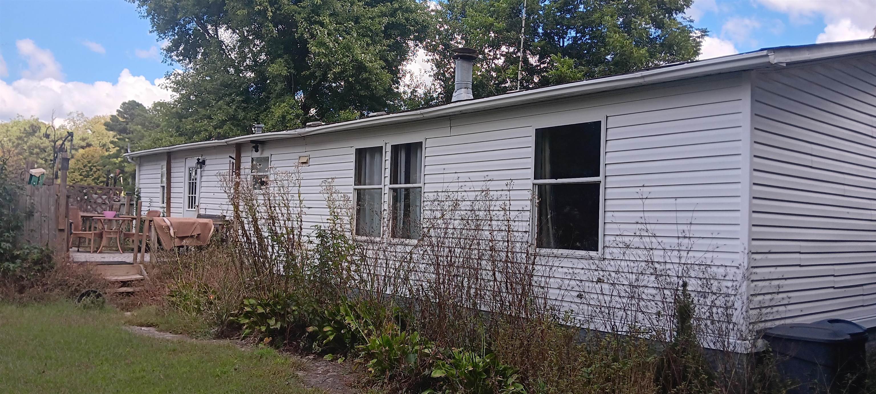 100 Academy Rd Property Photo 28