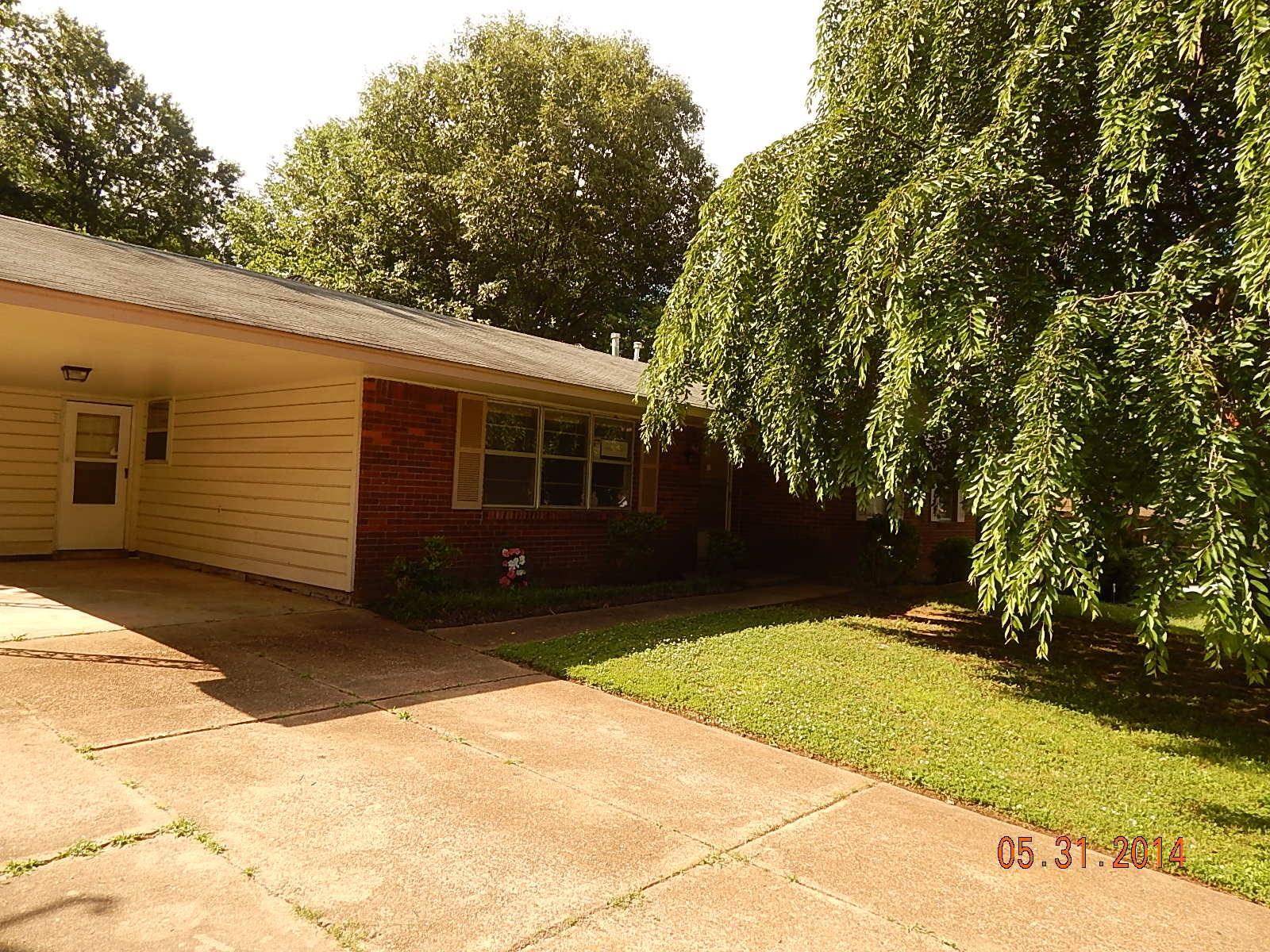 3596 Naylor Dr Property Photo 1