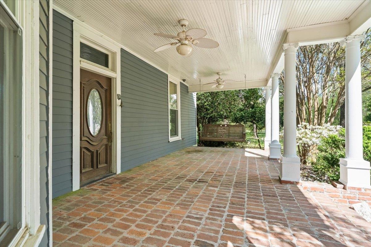 230 Levy Dr Property Photo 6