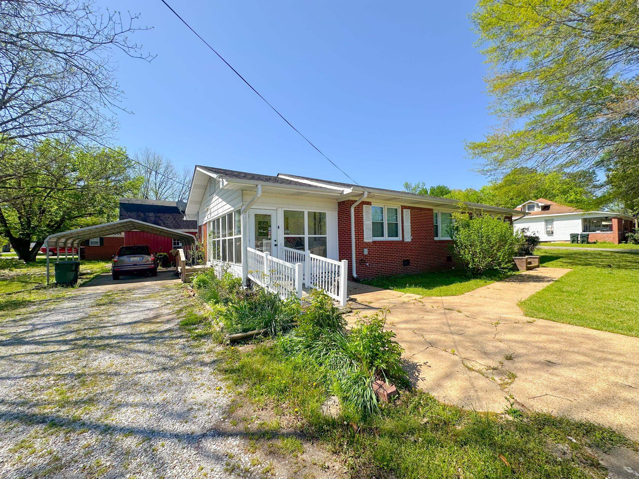 1650 6th St St Property Photo 1