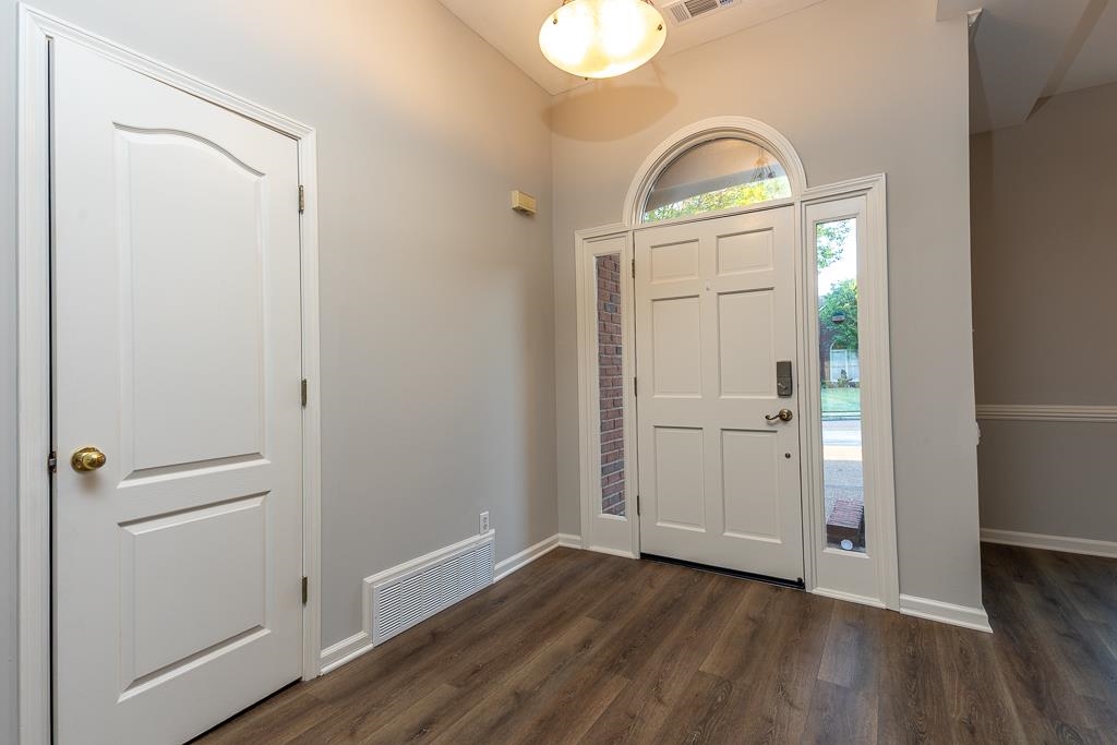7483 Mulligan Ln Property Photo 3