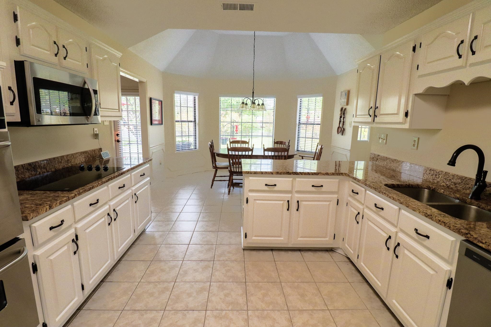 8838 Hillman Way Property Photo 8