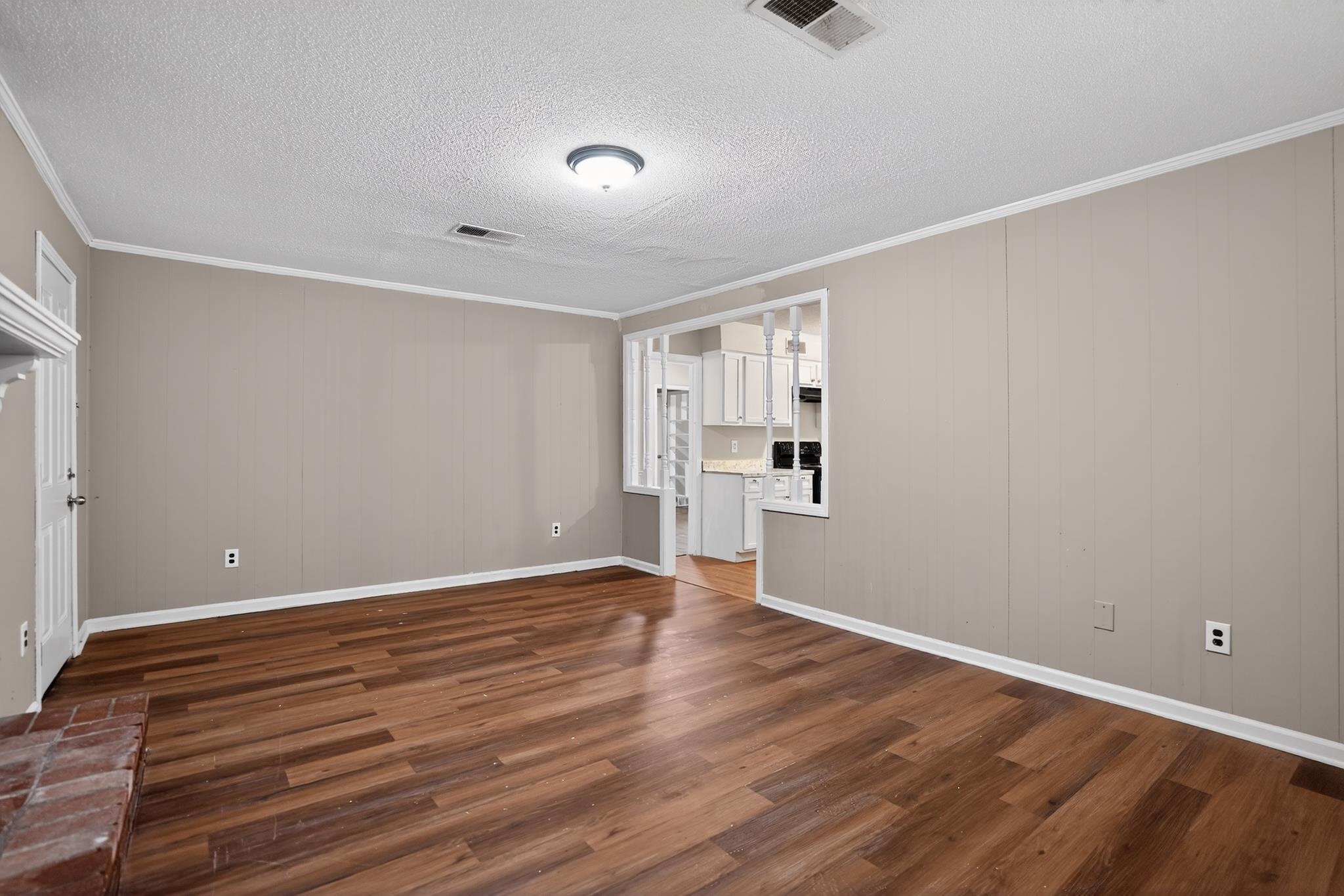 5070 Quince Rd Property Photo 7