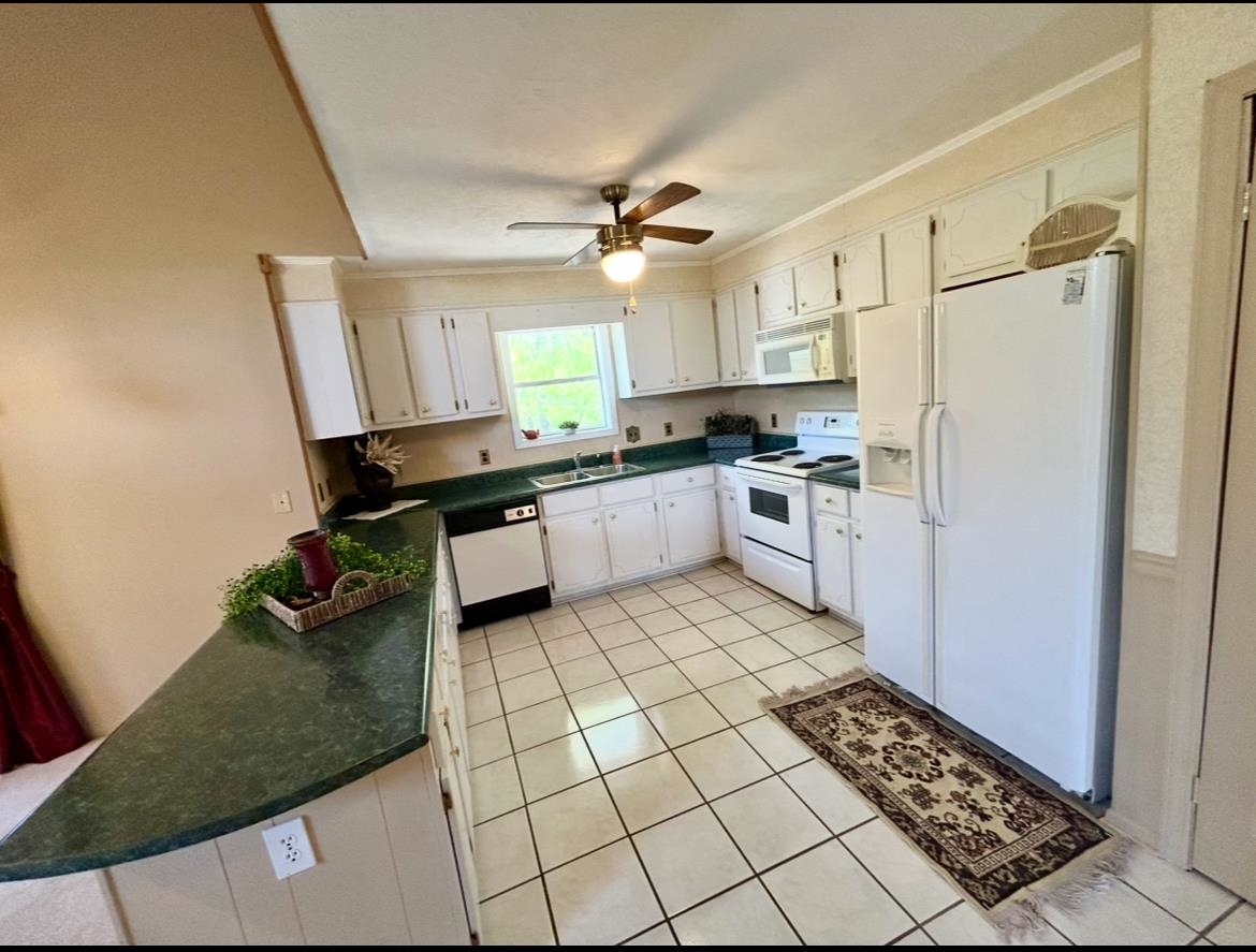 720 Riverside Ln Property Photo 12