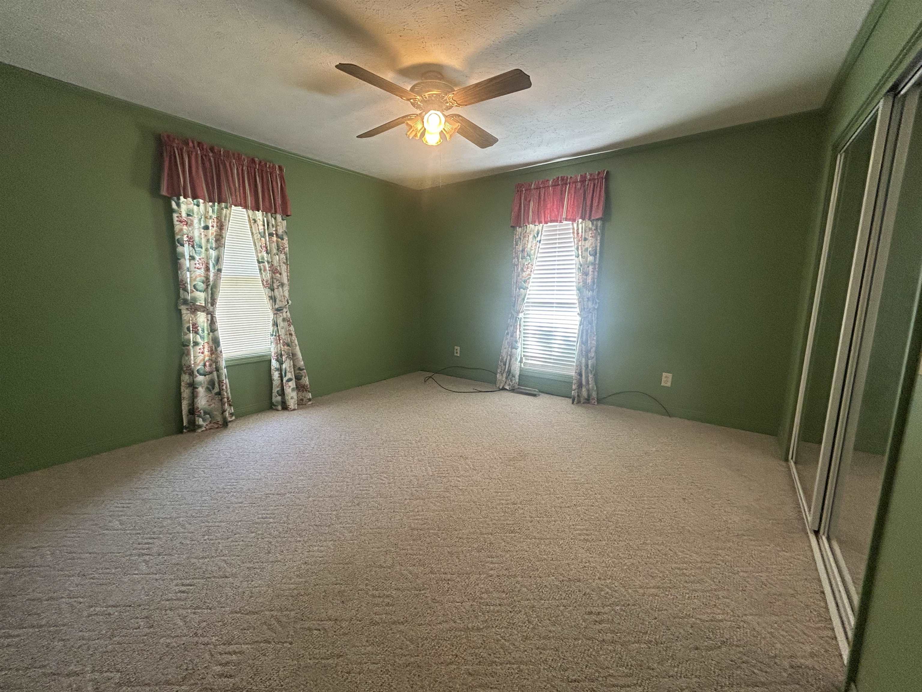 720 Riverside Ln Property Photo 16
