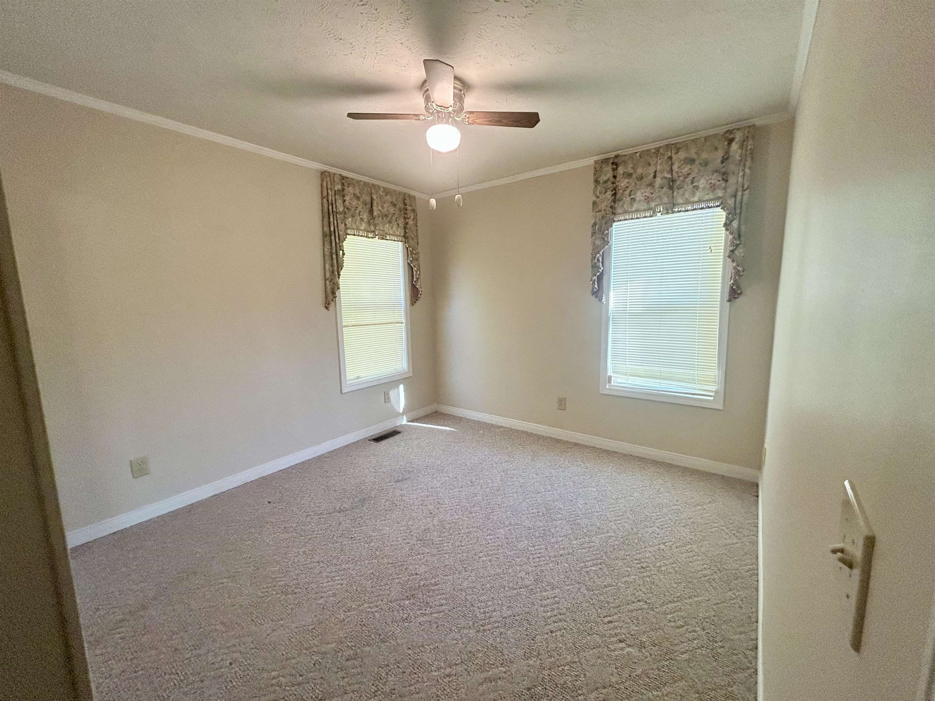 720 Riverside Ln Property Photo 18