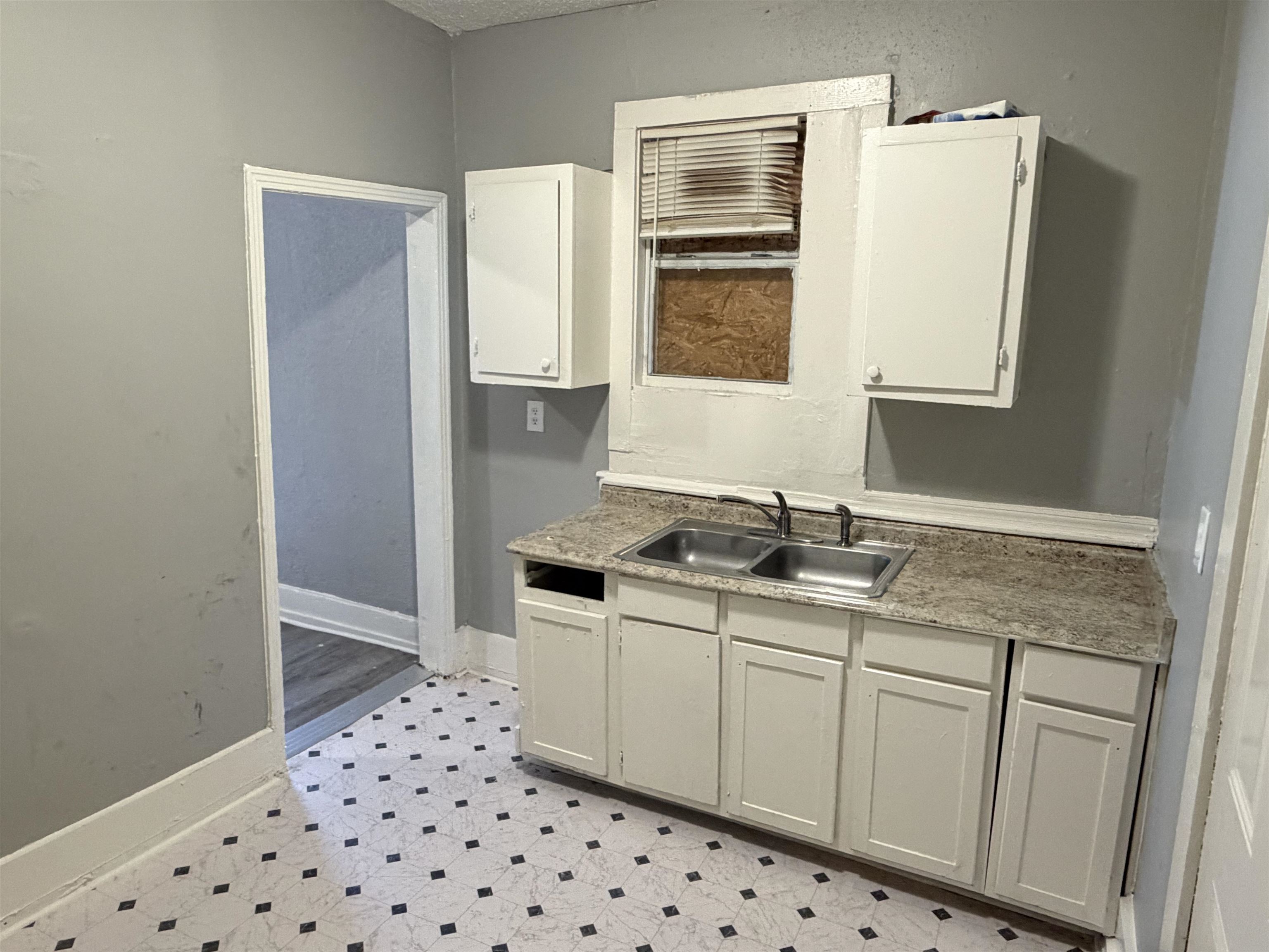 855 Hilton St Property Photo 4