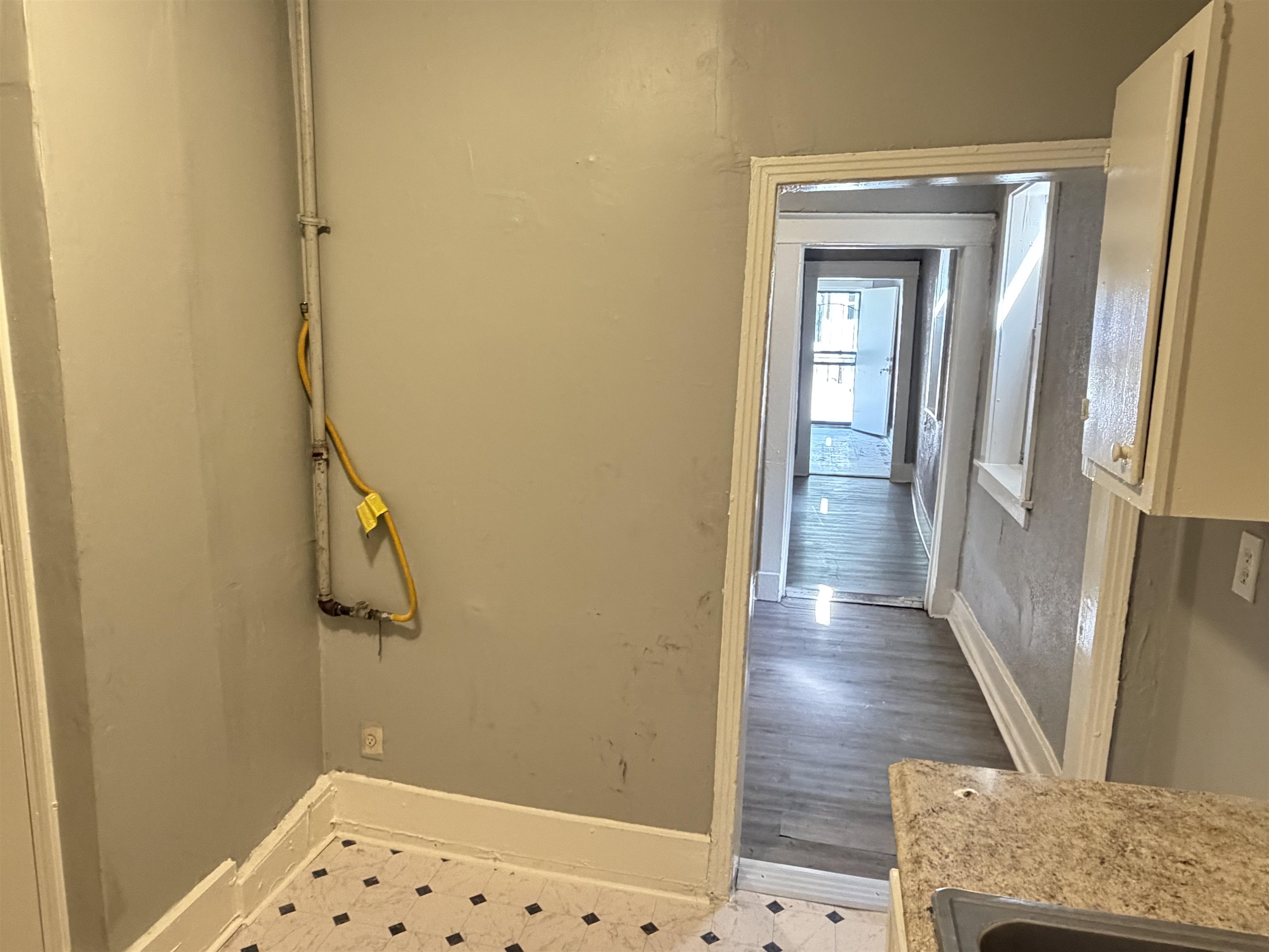 855 Hilton St Property Photo 5