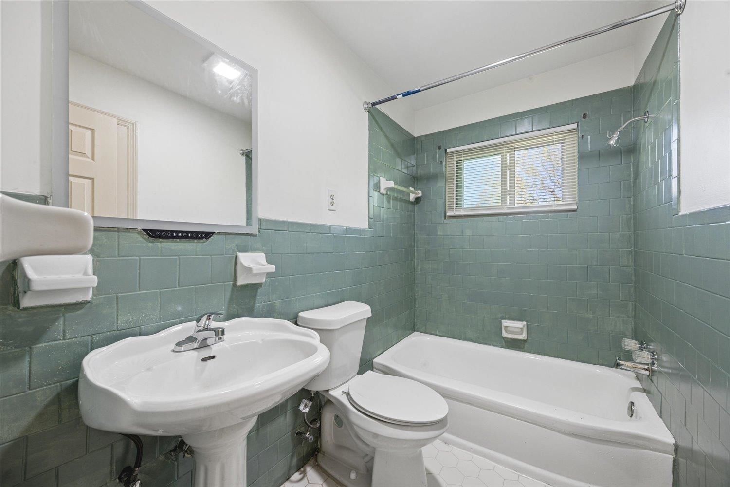 3791 Denver St Property Photo 3
