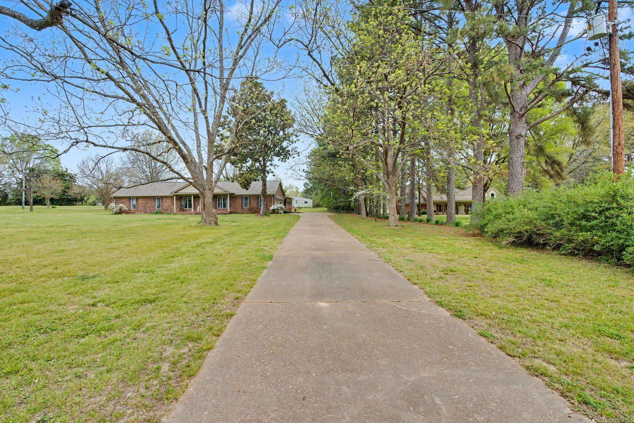 11380 Sycamore Farms Dr Property Photo 8