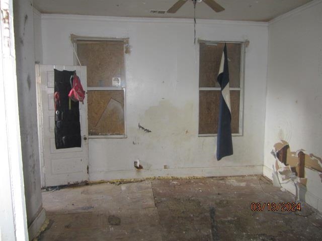 872 Stafford Ave Property Photo 3