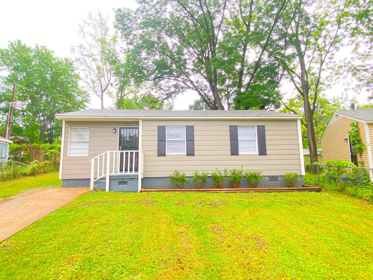 2581 Callie Rd Property Photo 1