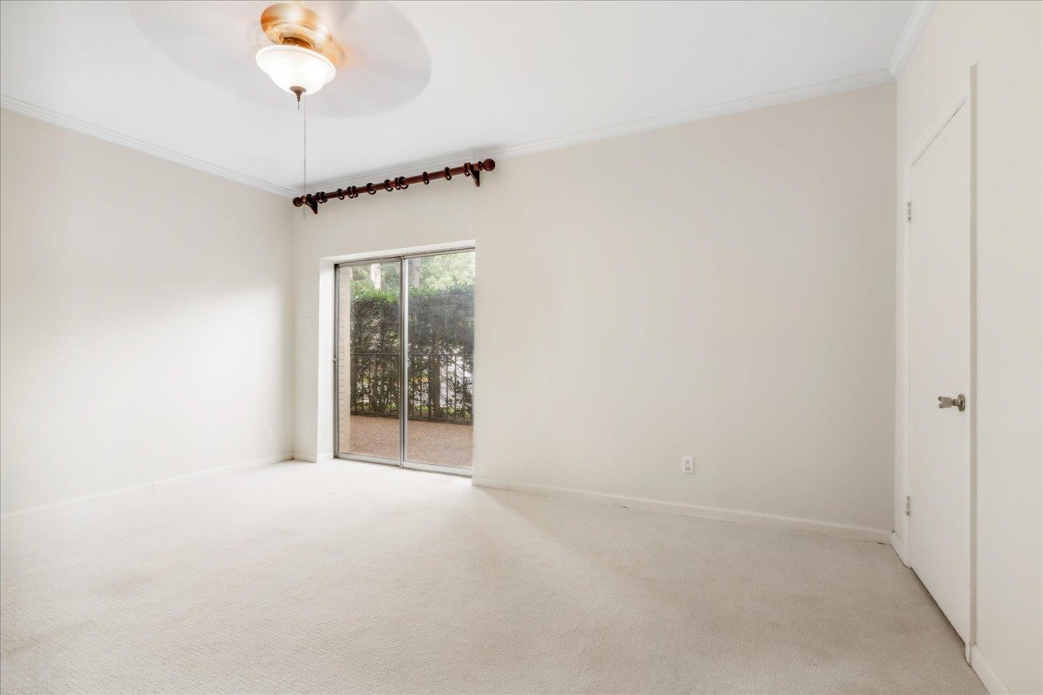 475 N Highland St 1k Property Photo 7