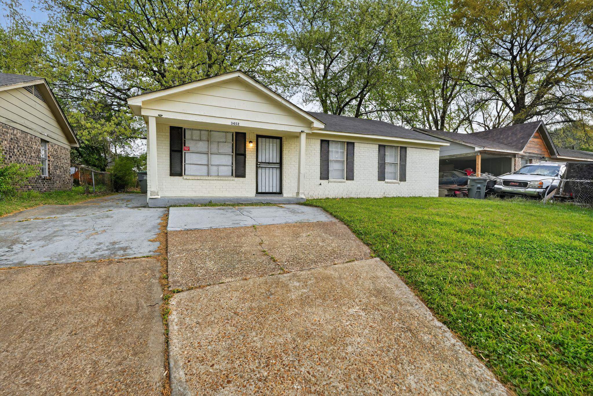 3452 DOBBIN FERRY AVE Property Photo 1