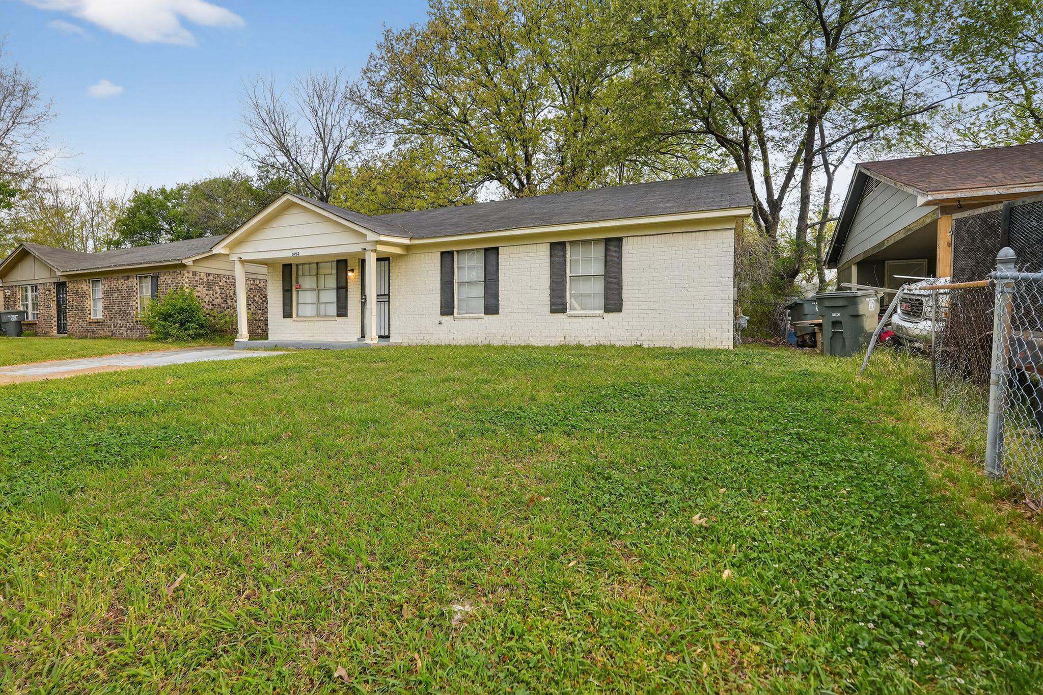 3452 Dobbin Ferry Ave Property Photo 3
