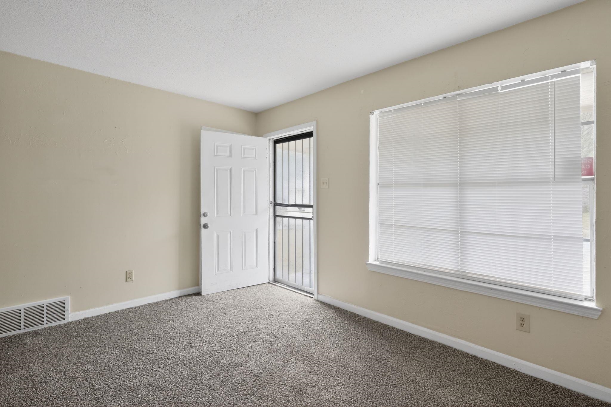 3452 Dobbin Ferry Ave Property Photo 4
