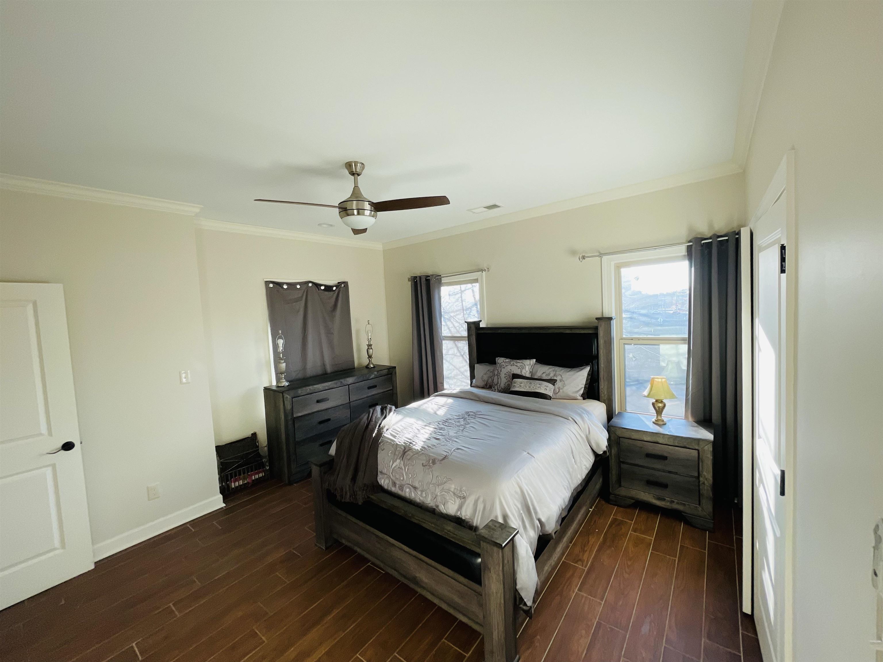 1465 N Parkway St Property Photo 22