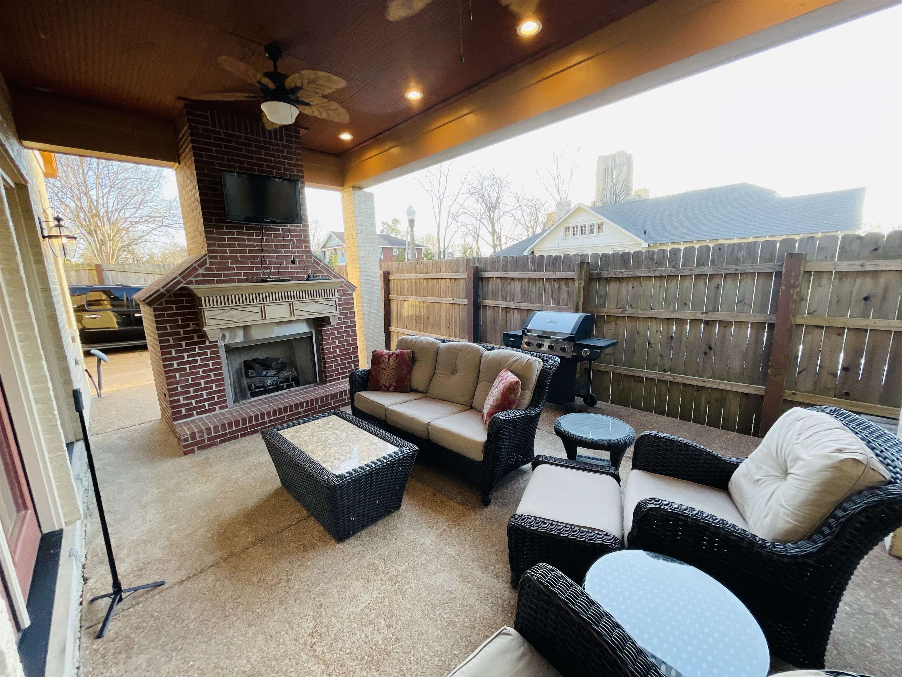 1465 N Parkway St Property Photo 33