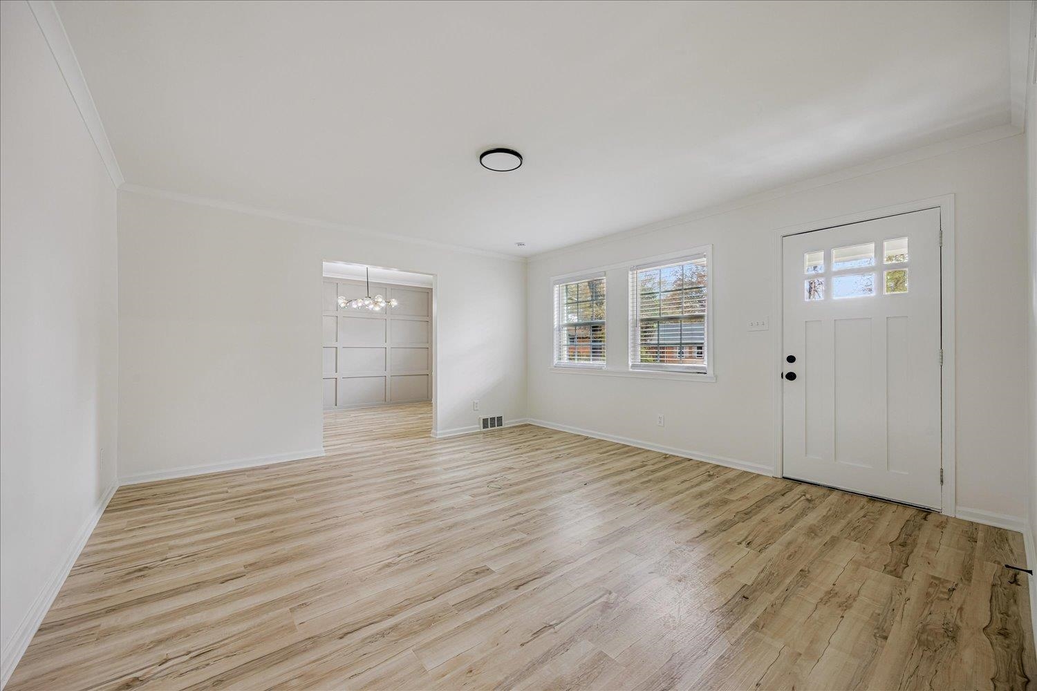 505 Eastbourne Pl Property Photo 8