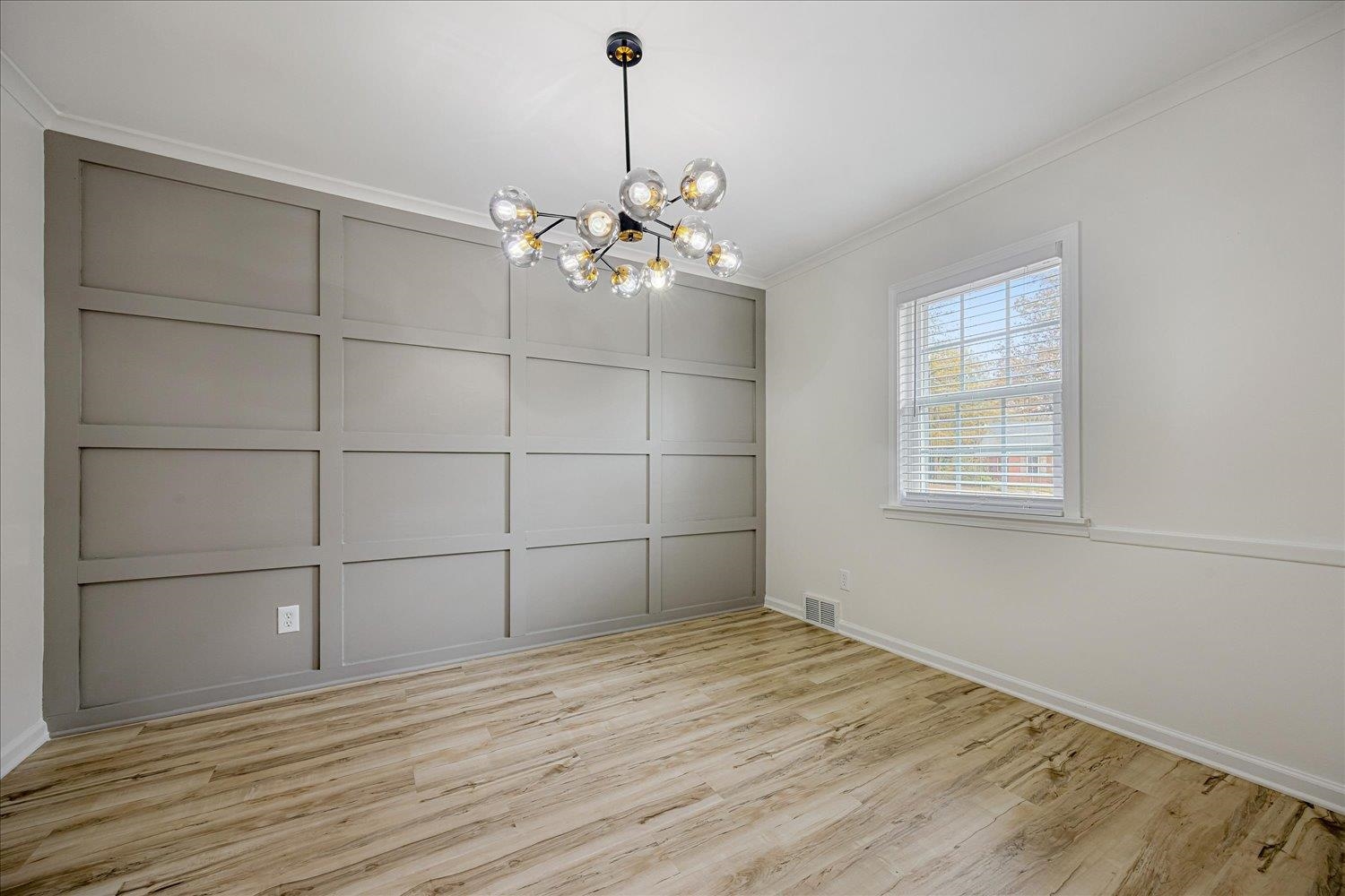 505 Eastbourne Pl Property Photo 9