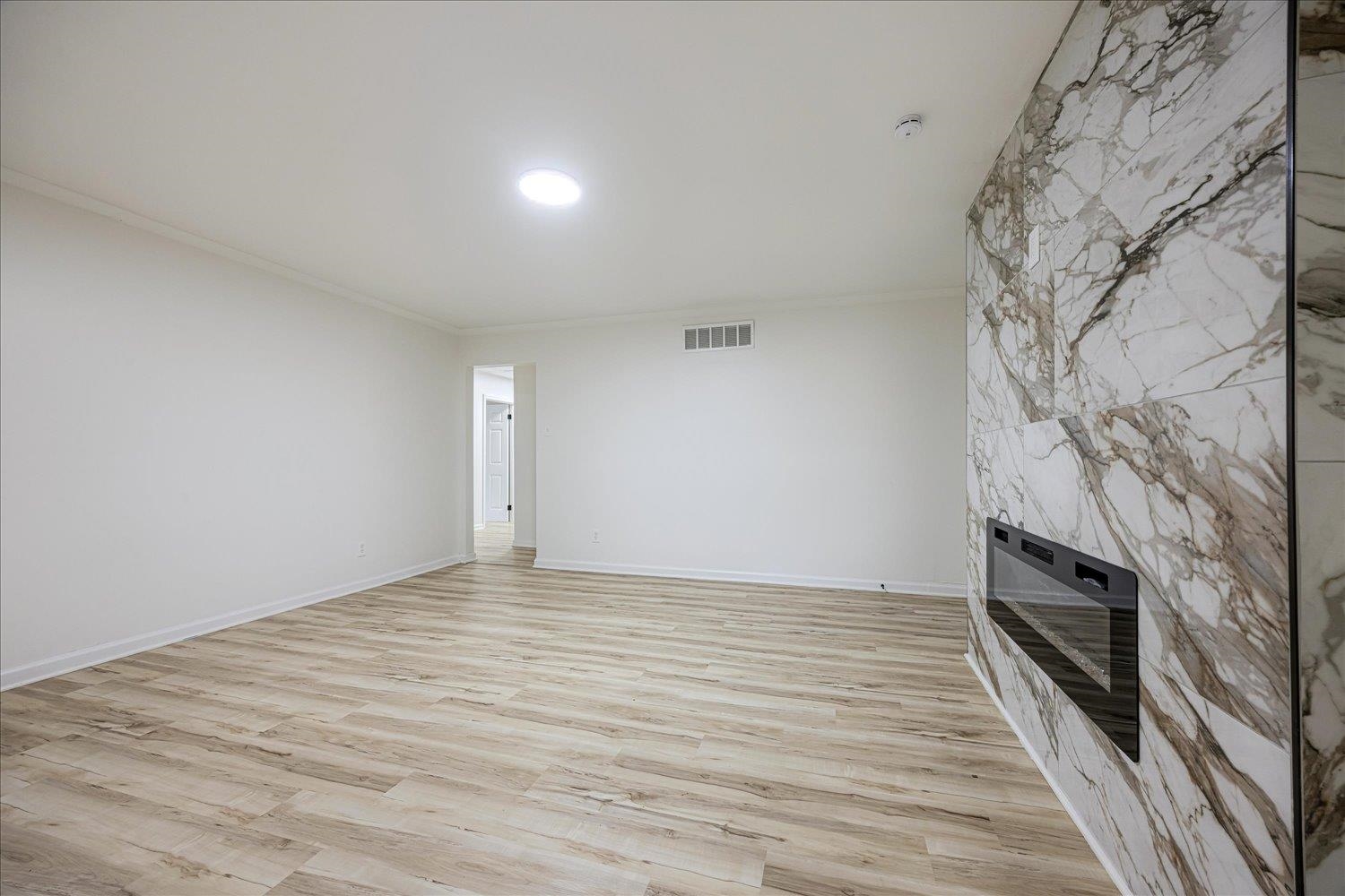 505 Eastbourne Pl Property Photo 15