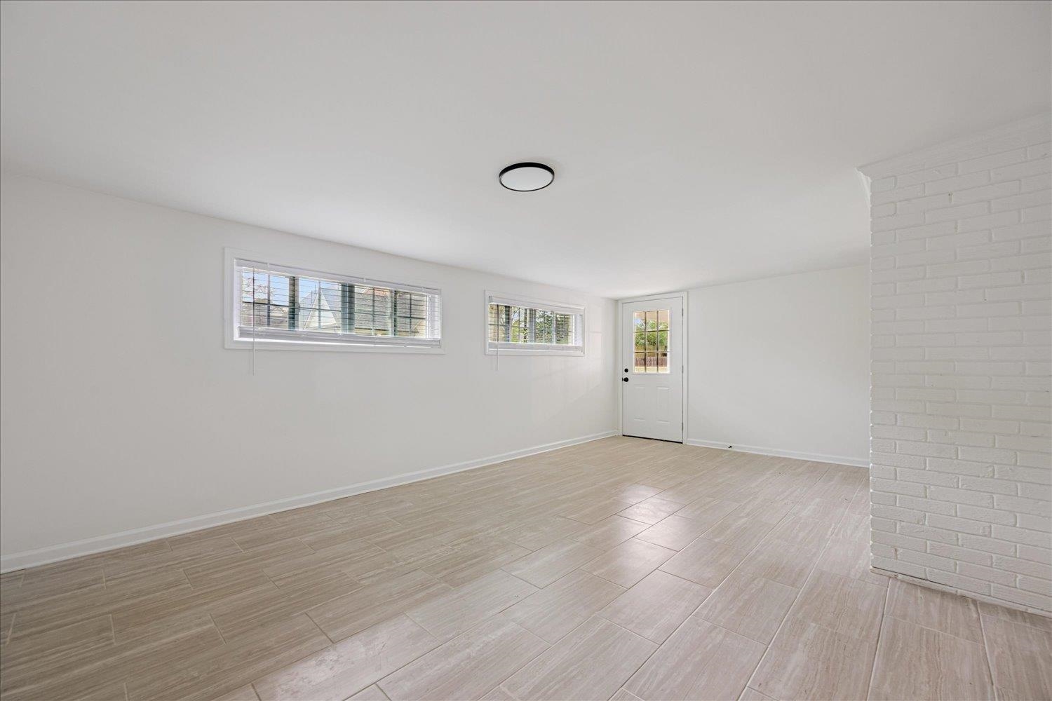 505 Eastbourne Pl Property Photo 18