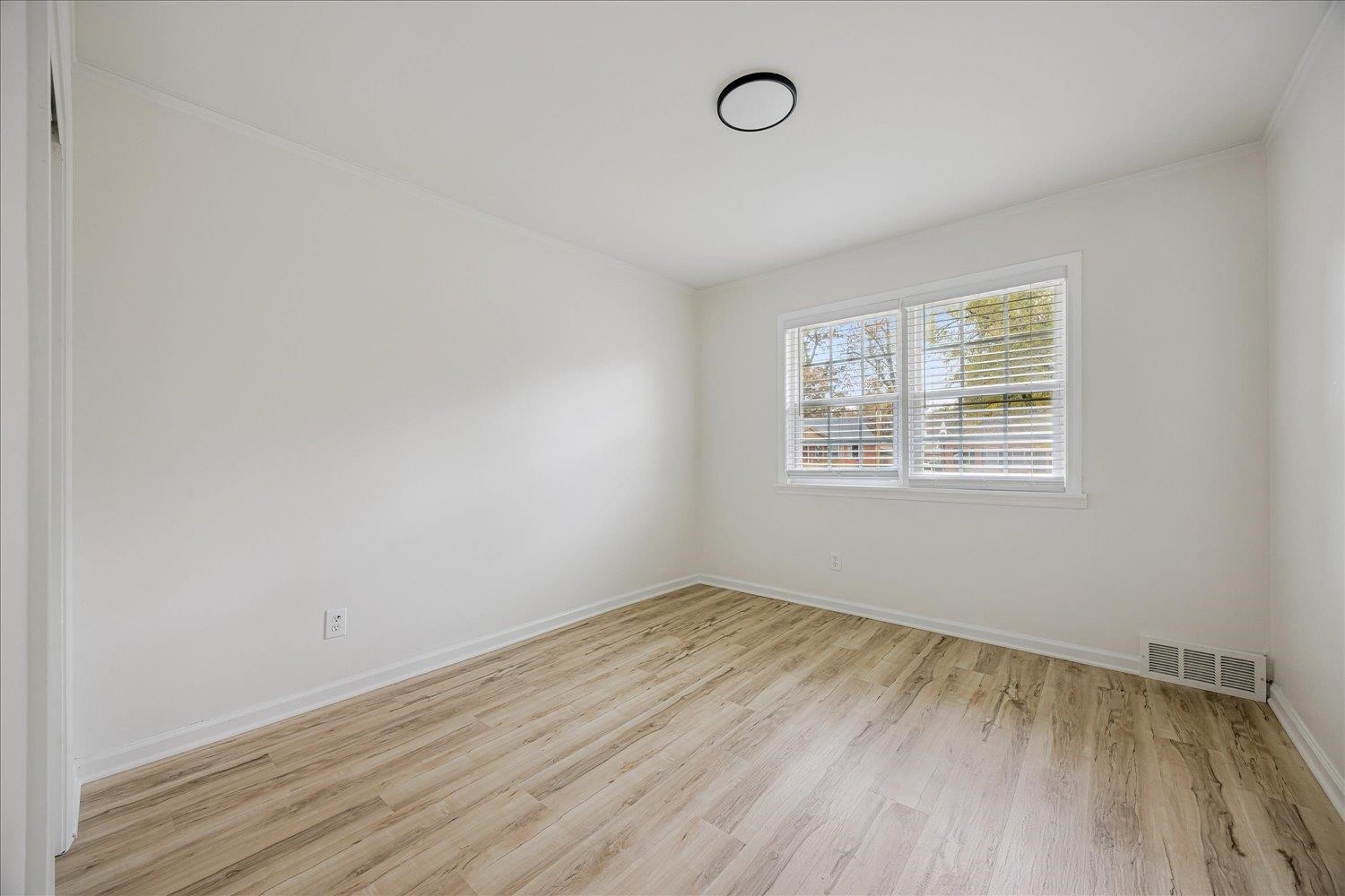505 Eastbourne Pl Property Photo 25