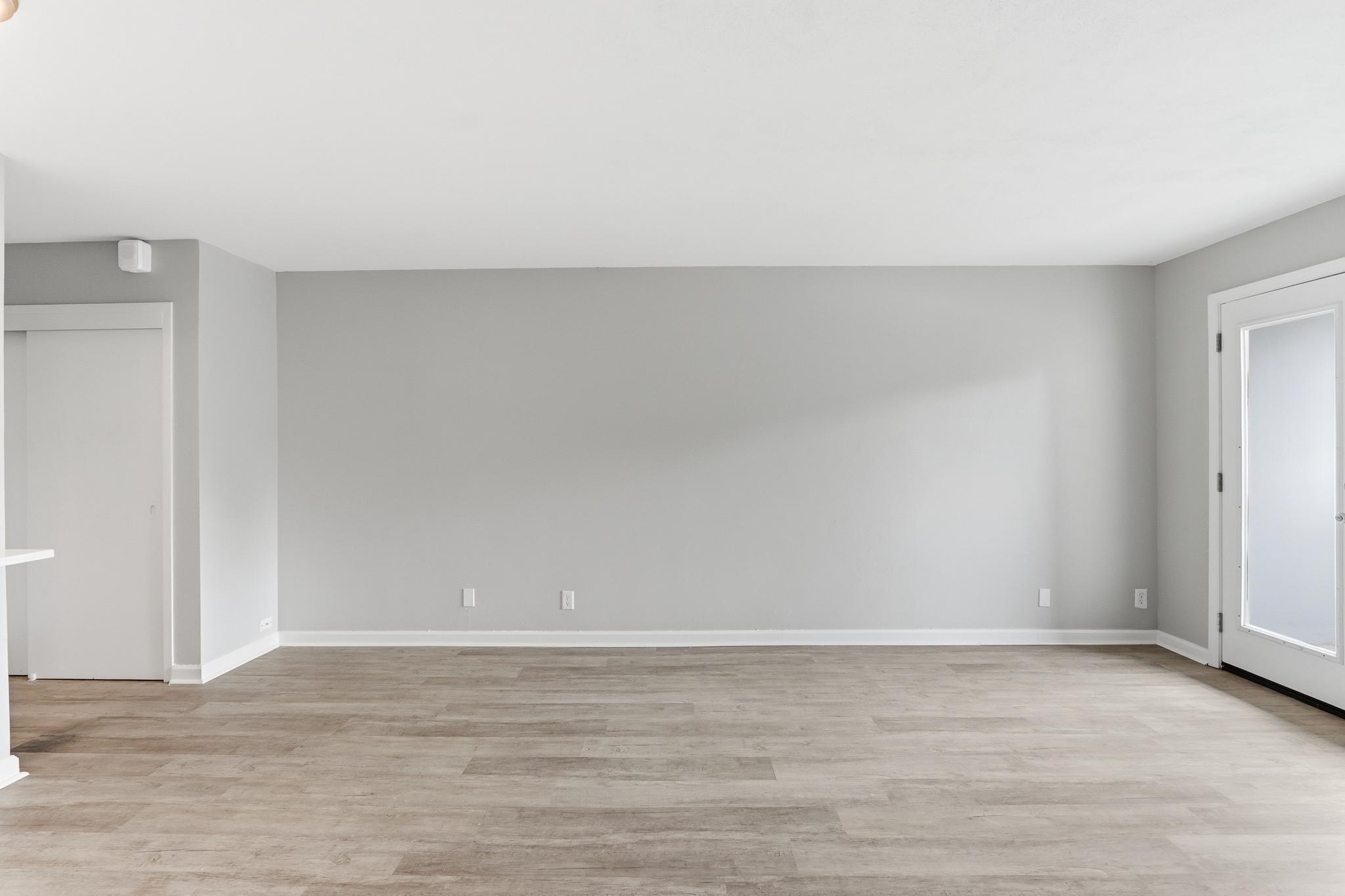 2277 Union Ave 409 Property Photo 6