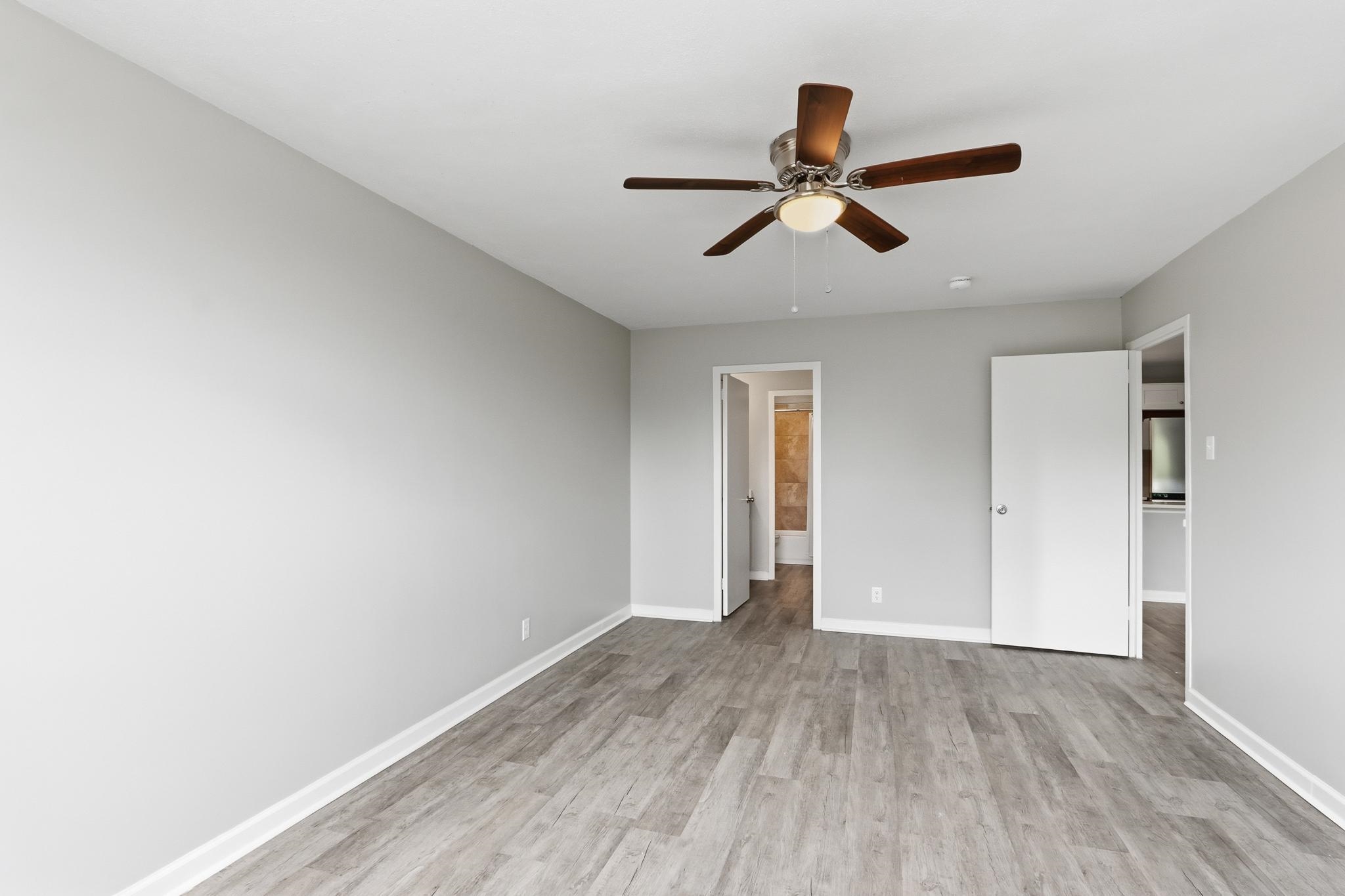 2277 Union Ave 409 Property Photo 12