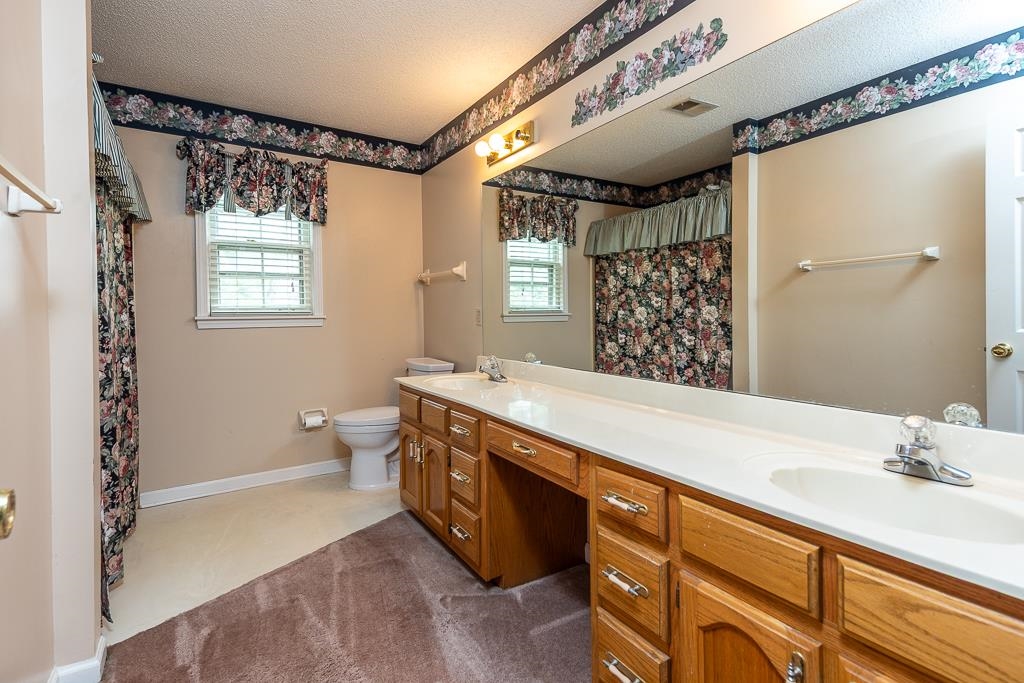 780 Autumn Winds Dr Property Photo 24
