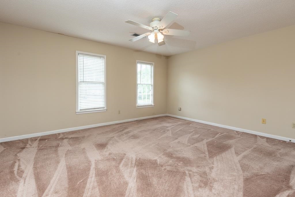 780 Autumn Winds Dr Property Photo 28