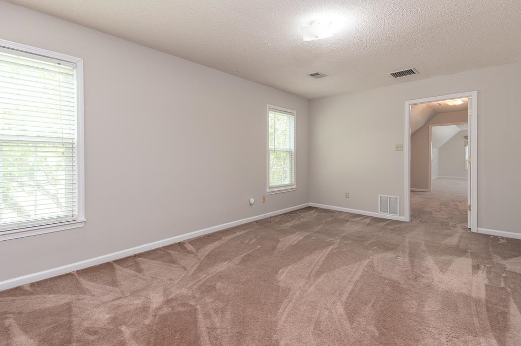 780 Autumn Winds Dr Property Photo 29