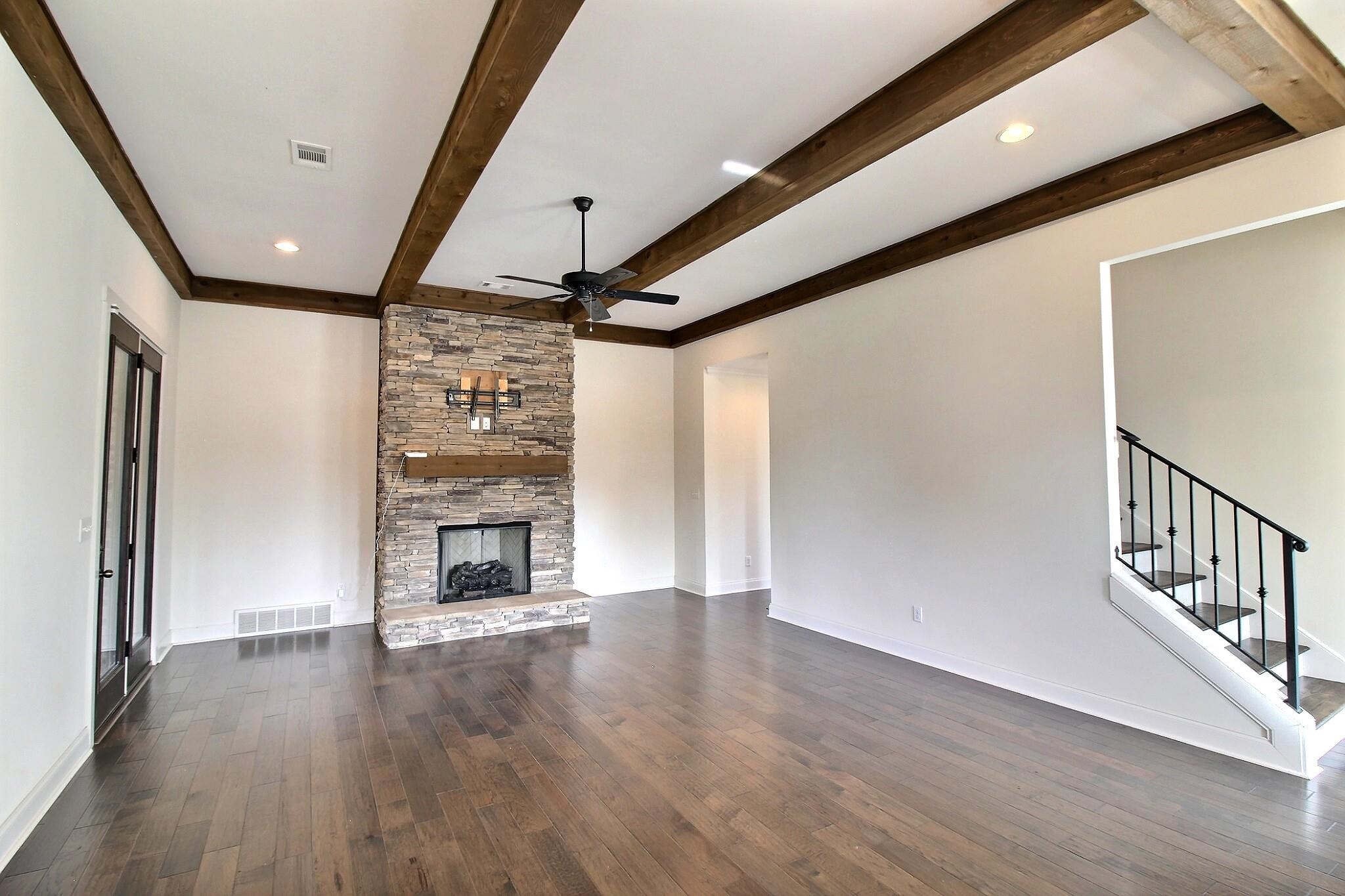 867 Cypress Pond Dr Property Photo 8