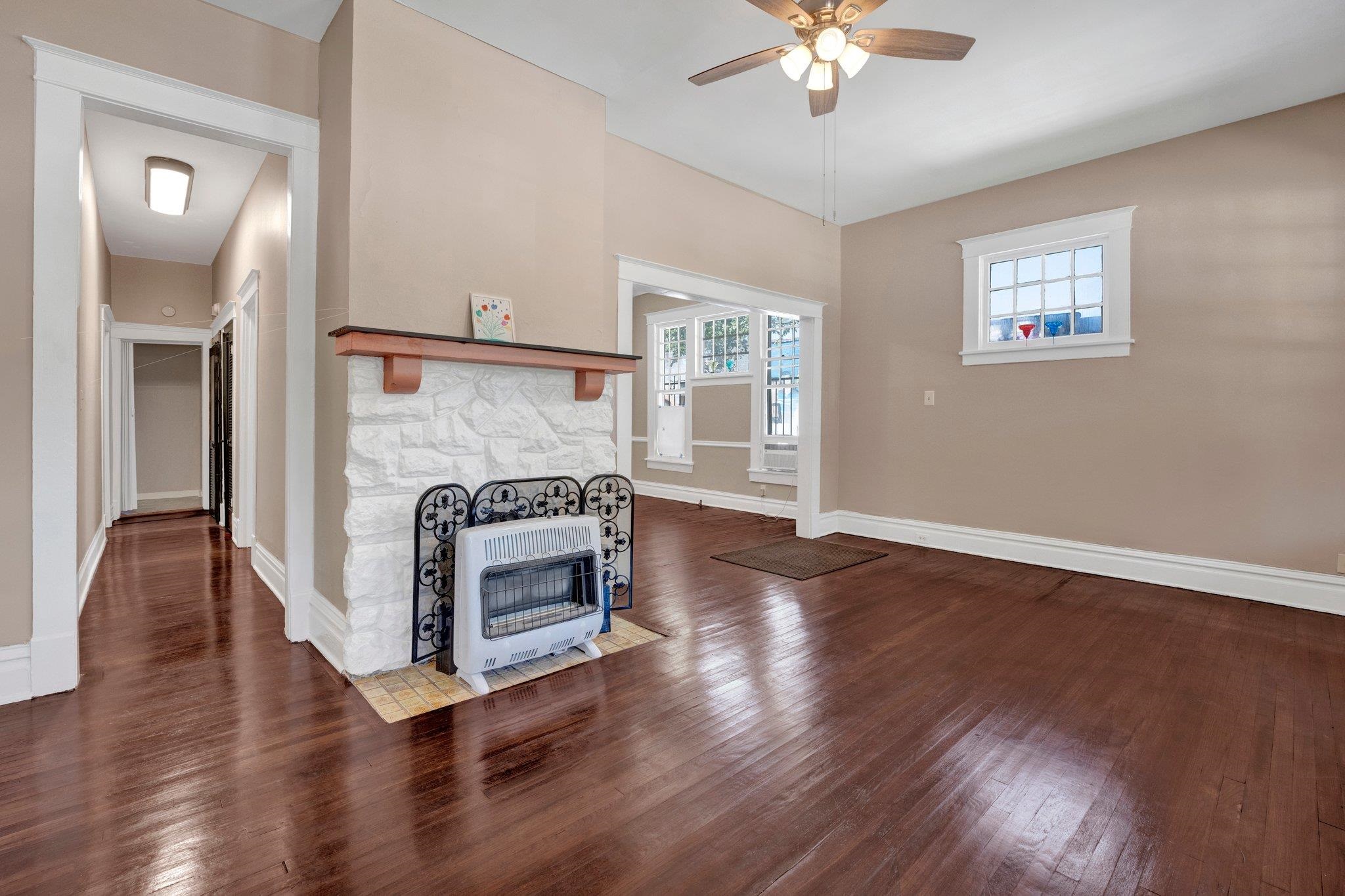 1701 Vesey Ave Property Photo 6