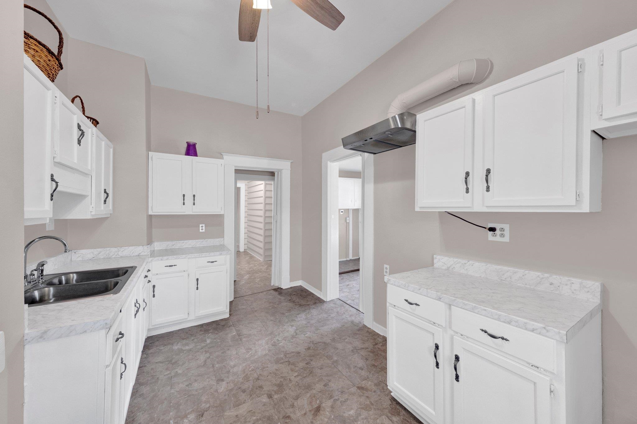 1701 Vesey Ave Property Photo 13