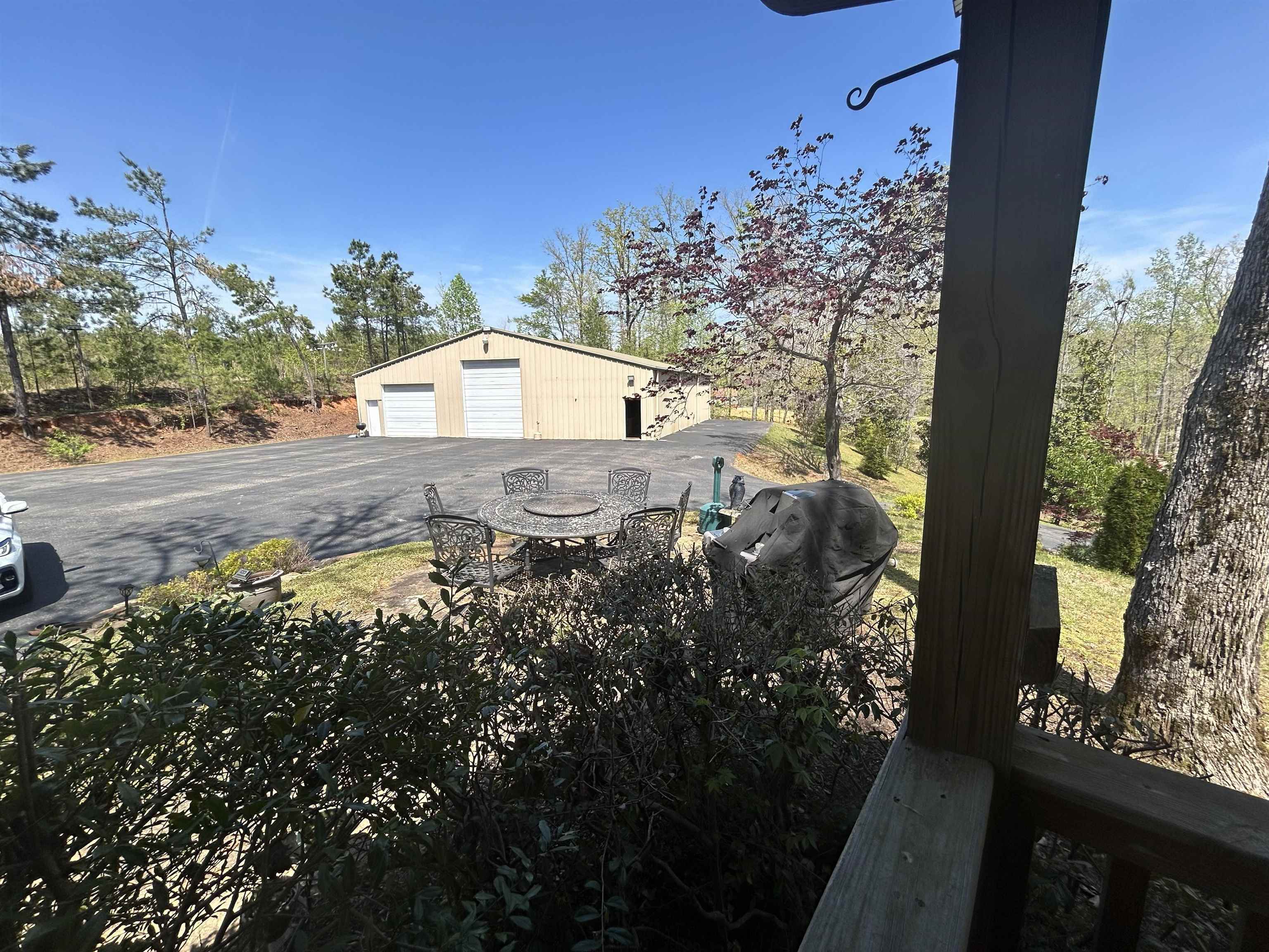320 Yellow Creek Ln Property Photo 38